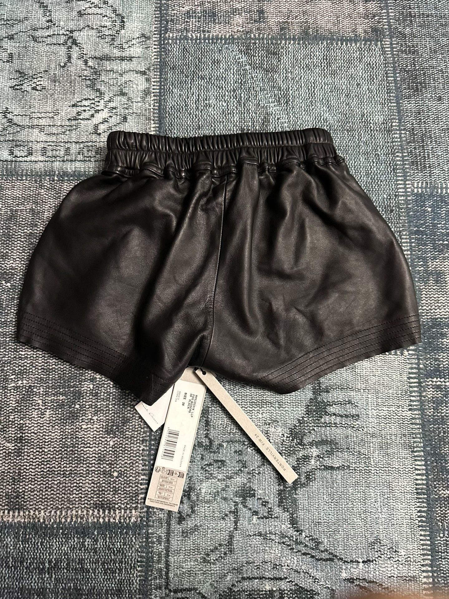 Rick Owens Rick Owens 24FW Waxed Lambskin Boxer Shorts Size 38" / US 16 / IT 52 - 2 Thumbnail