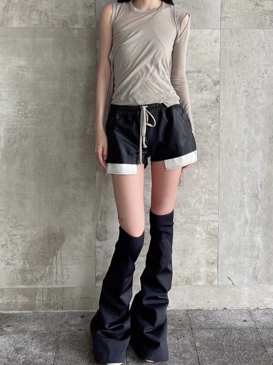 Rick Owens Rick Owens 24FW Waxed Lambskin Boxer Shorts Size 38" / US 16 / IT 52 - 6 Thumbnail