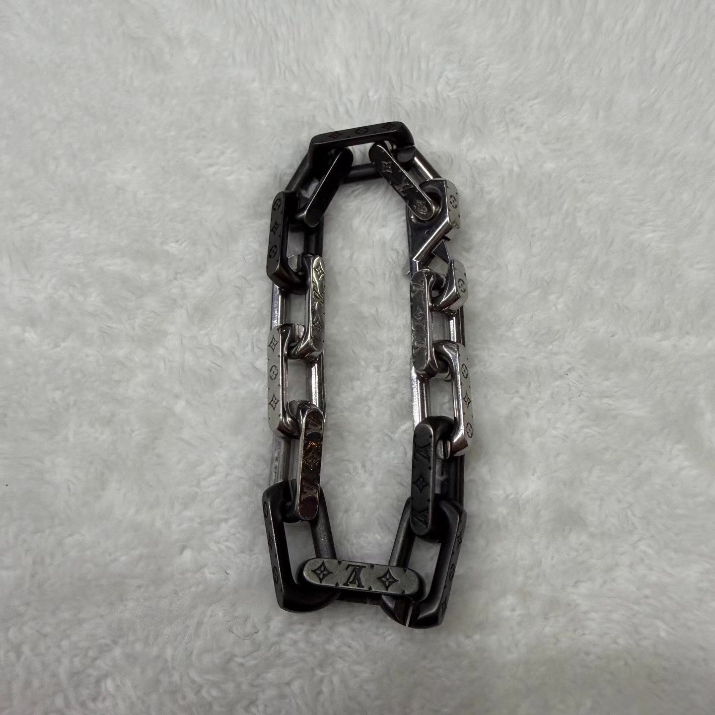 Louis Vuitton Multi-Color Link Bracelet Size ONE SIZE - 3 Thumbnail