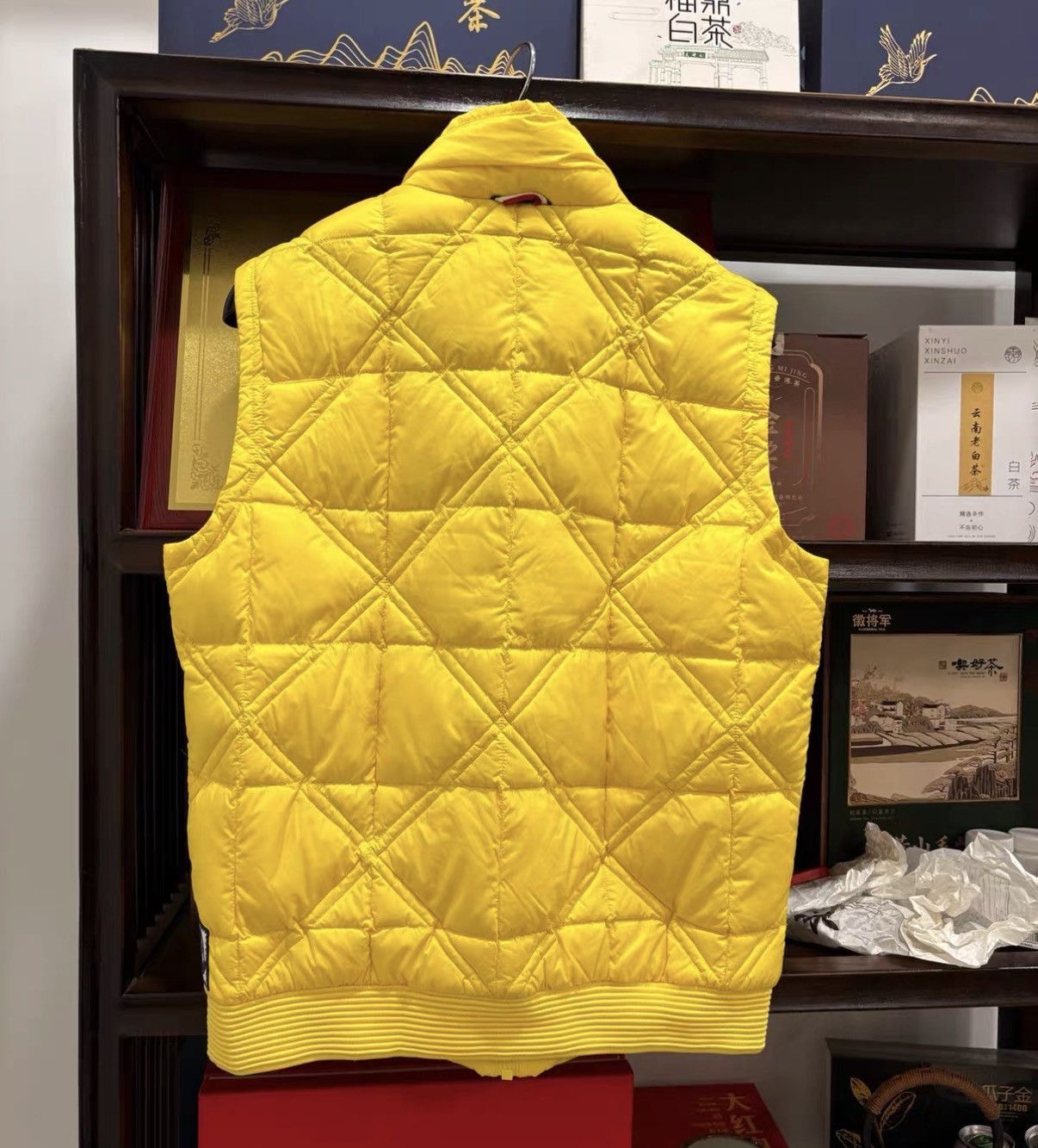 Moncler Yellow Quilted Puffer Vest - Size L Size US L / EU 52-54 / 3 - 2 Thumbnail