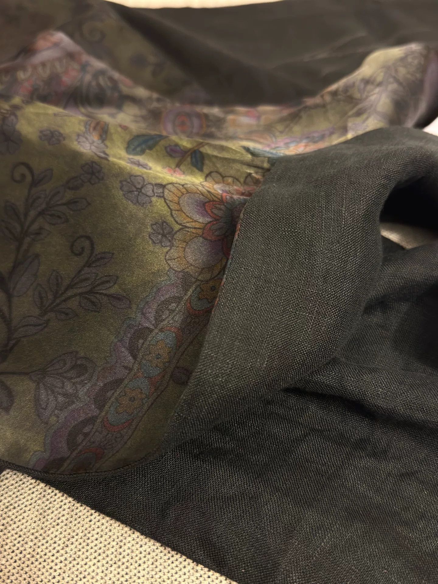 Geoffrey B. Small Geoffrey B. Small GBS Paisley Silk Scarf Size ONE SIZE - 5 Thumbnail