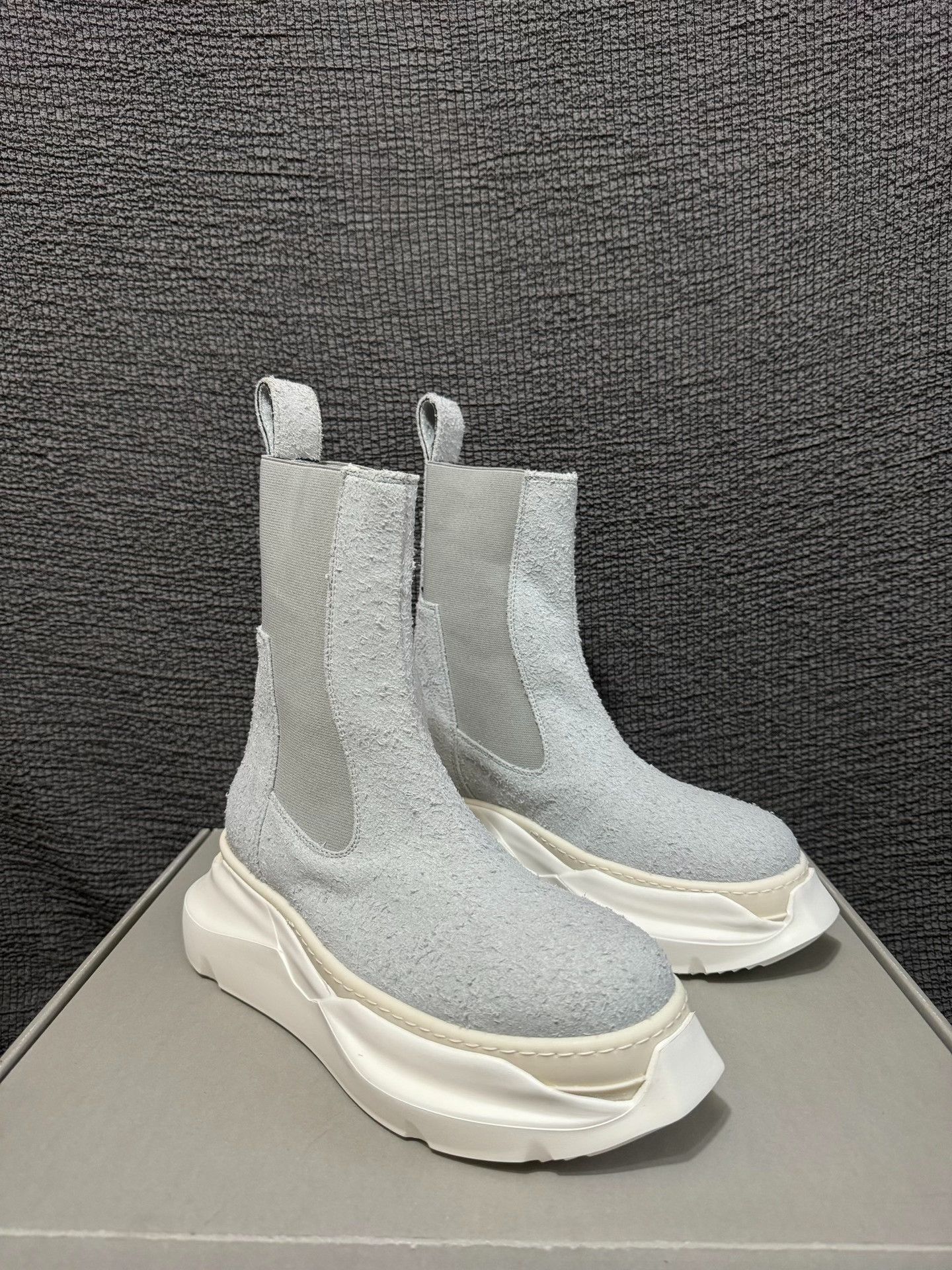 Rick Owens Rick Owens 23FW Distressed Leather Chelsea Boots Size US 6 / IT 36 - 3 Thumbnail