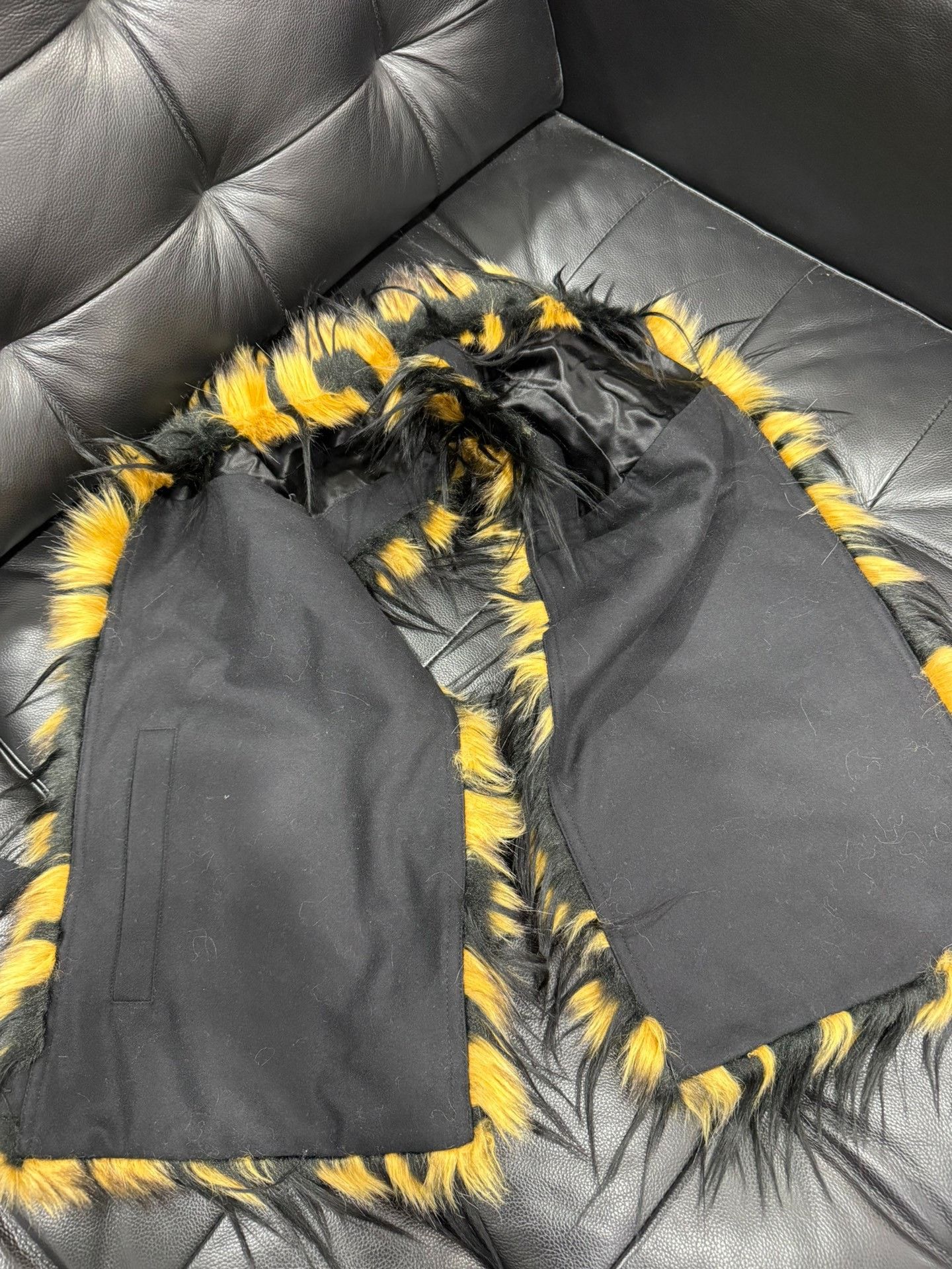 Dries Van Noten Dries van Noten Ombre Fur Vest Size US M / EU 48-50 / 2 - 5 Thumbnail