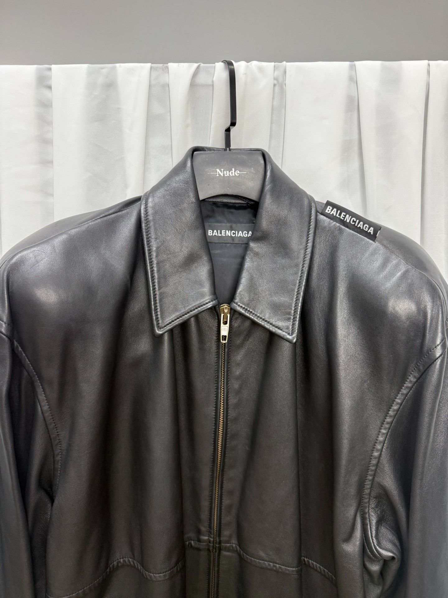 Balenciaga Balenciaga Oversized Shoulder Embroidered Leather Jacket Size US M / EU 48-50 / 2 - 4 Thumbnail