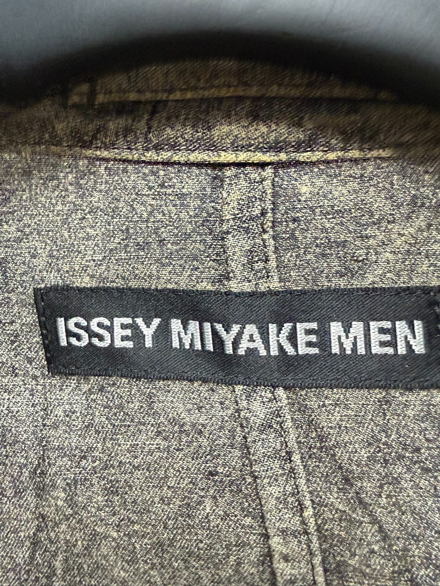 Issey Miyake Issey Miyake Pleated Distressed Jacket Size US L / EU 52-54 / 3 - 5 Thumbnail