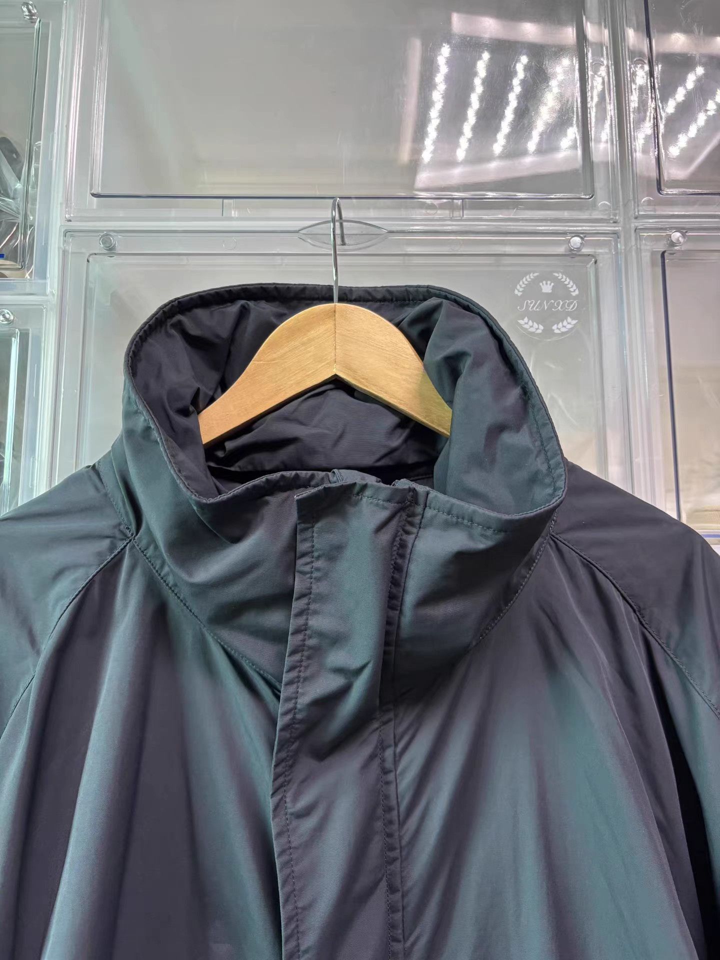 Balenciaga Black Lightweight Hooded Jacket Size S Size US S / EU 44-46 / 1 - 2 Thumbnail