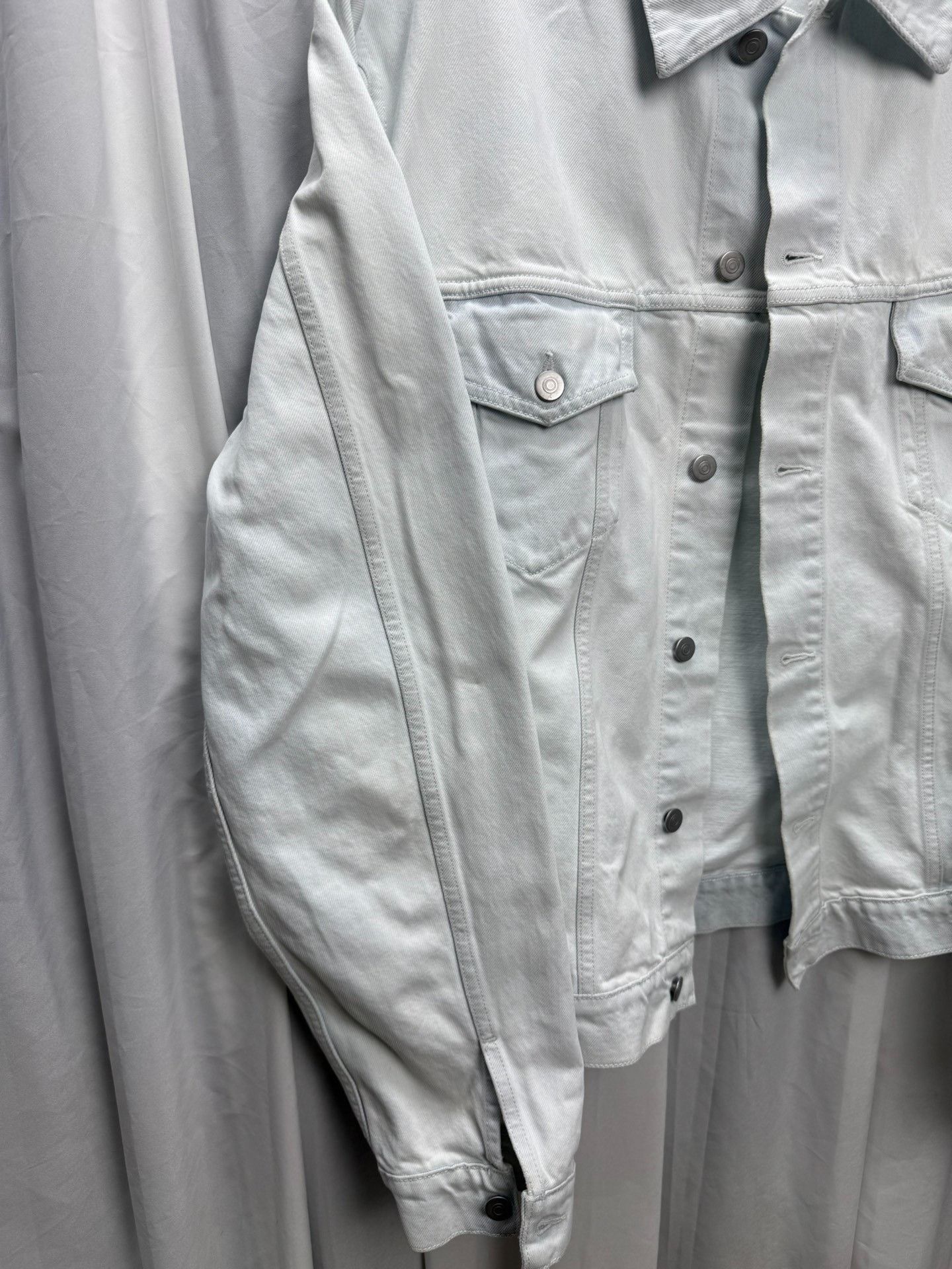 Maison Margiela MAISON MARGIELA 20SS Painted Washed Denim Jacket Size US L / EU 52-54 / 3 - 2 Thumbnail