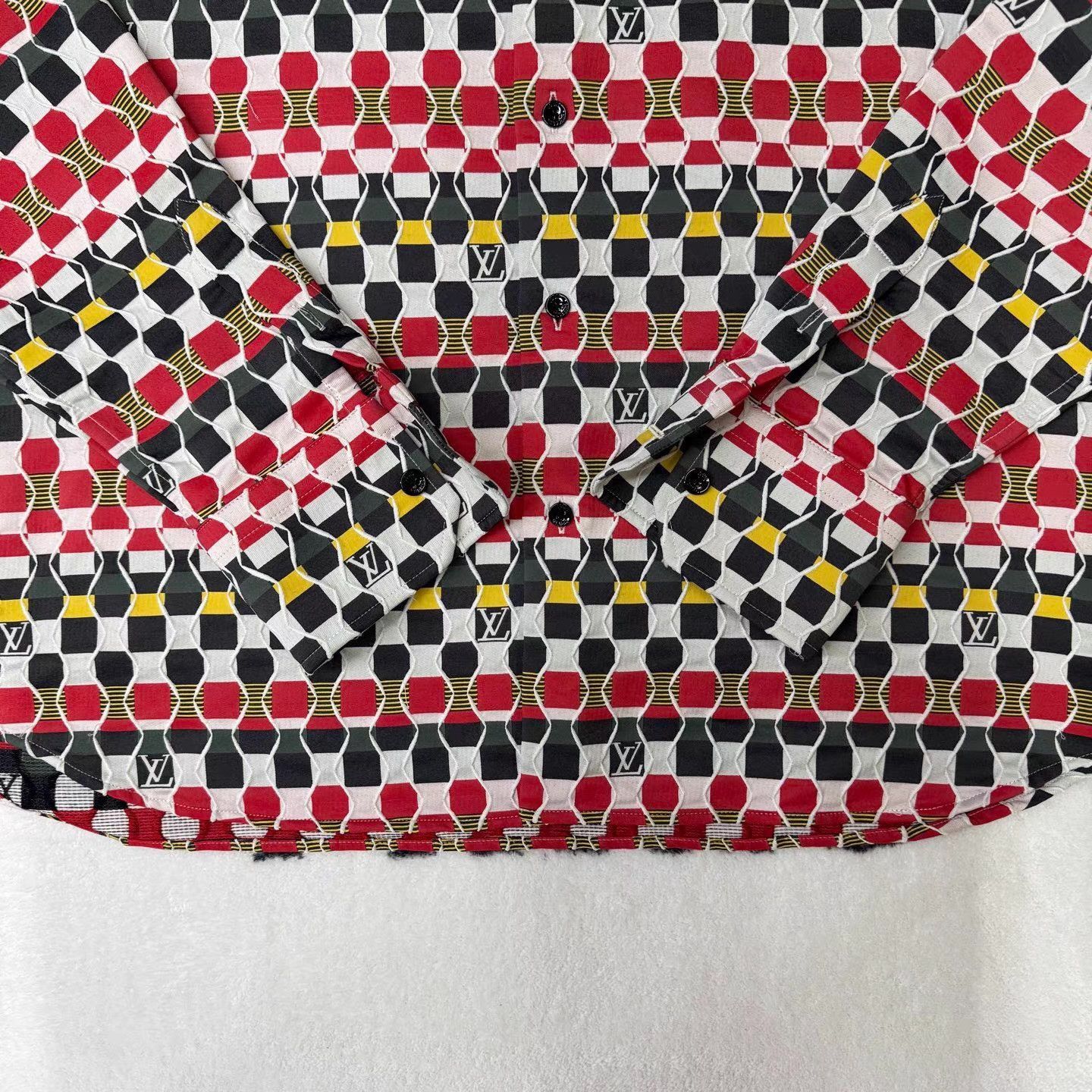 Louis Vuitton Multi-Color Patterned Long Sleeve Button-Up Shirt Size US M / EU 48-50 / 2 - 3 Thumbnail