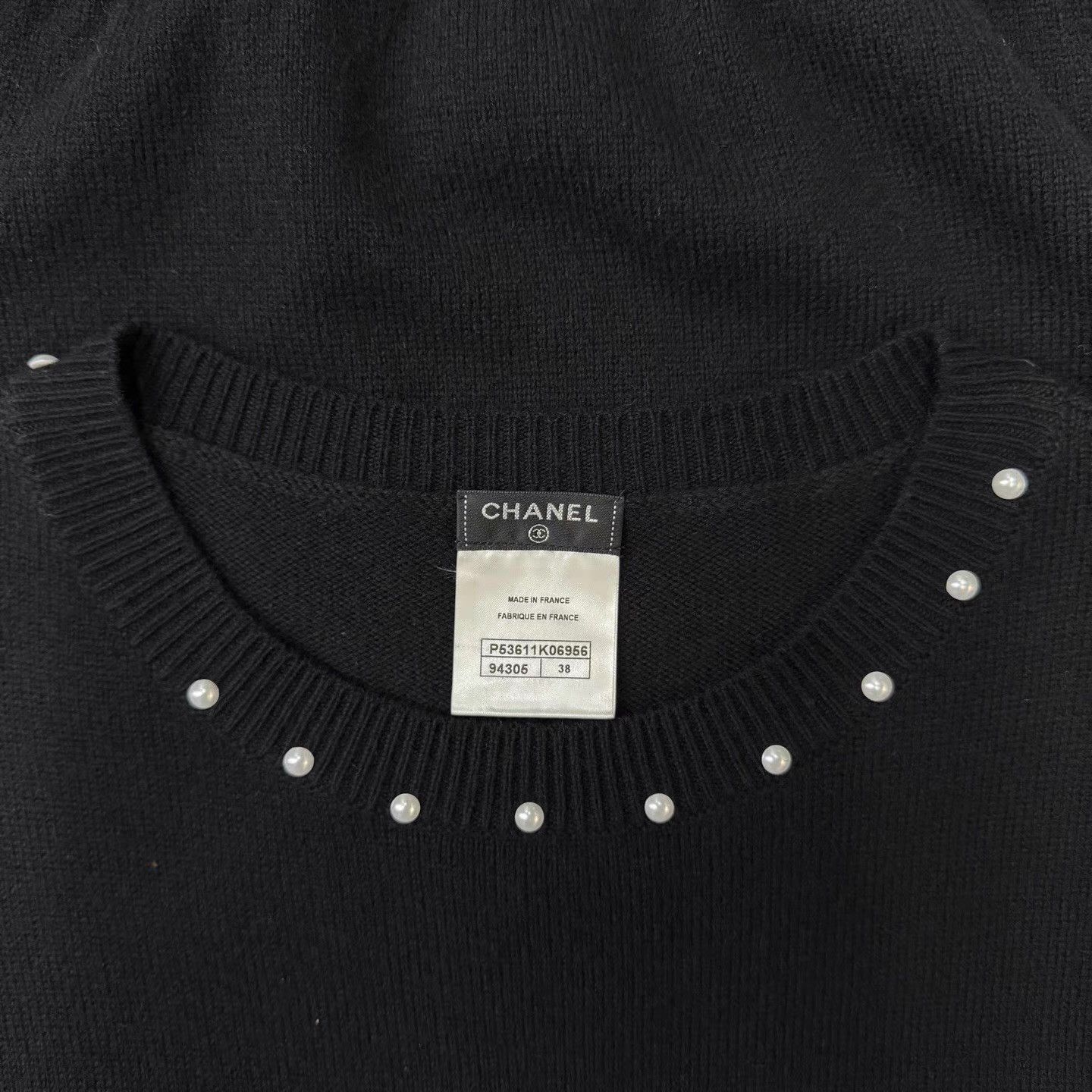 Chanel Black Short Sleeve Knit Top with Pearl Accents Size US L / EU 52-54 / 3 - 3 Thumbnail