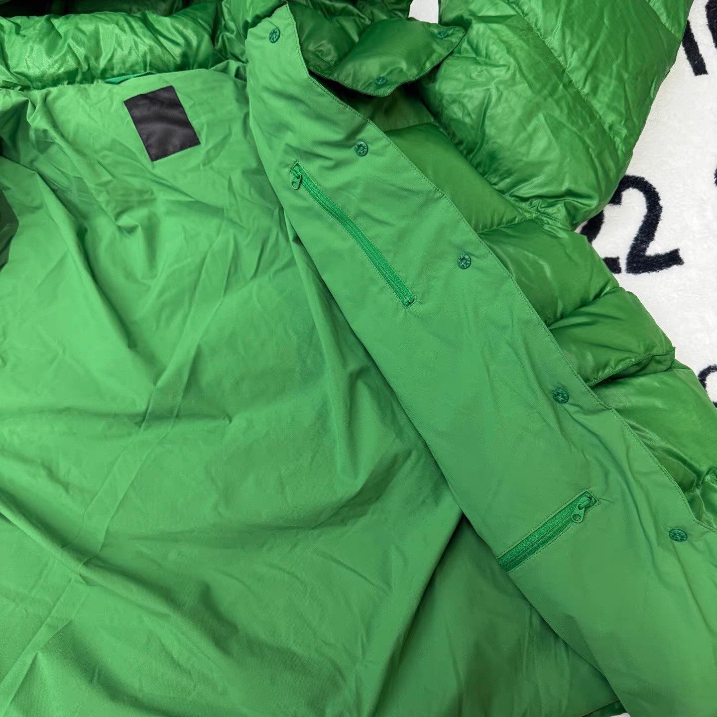 DAIWA Green Puffer Coat with Hood - Size L Size US L / EU 52-54 / 3 - 6 Thumbnail