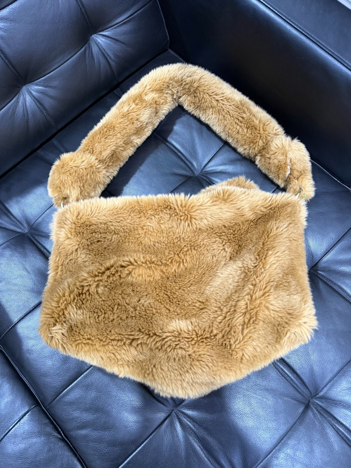 Dries Van Noten Dries van Noten Large Plush Unisex Bag Size ONE SIZE - 5 Thumbnail