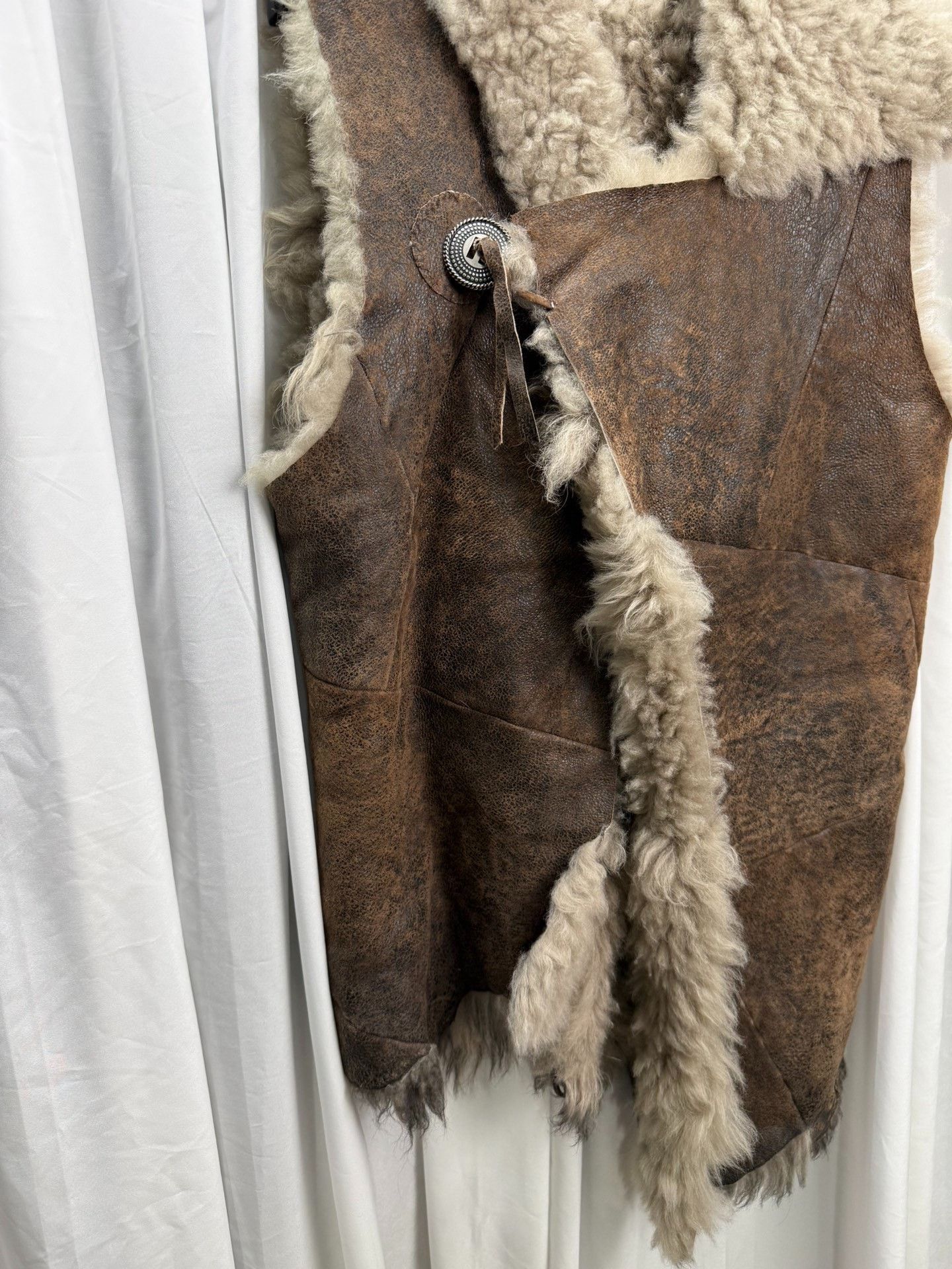 Ann Demeulemeester Ann Demeulemeester Asymmetric Fur Vest Size US M / EU 48-50 / 2 - 2 Thumbnail
