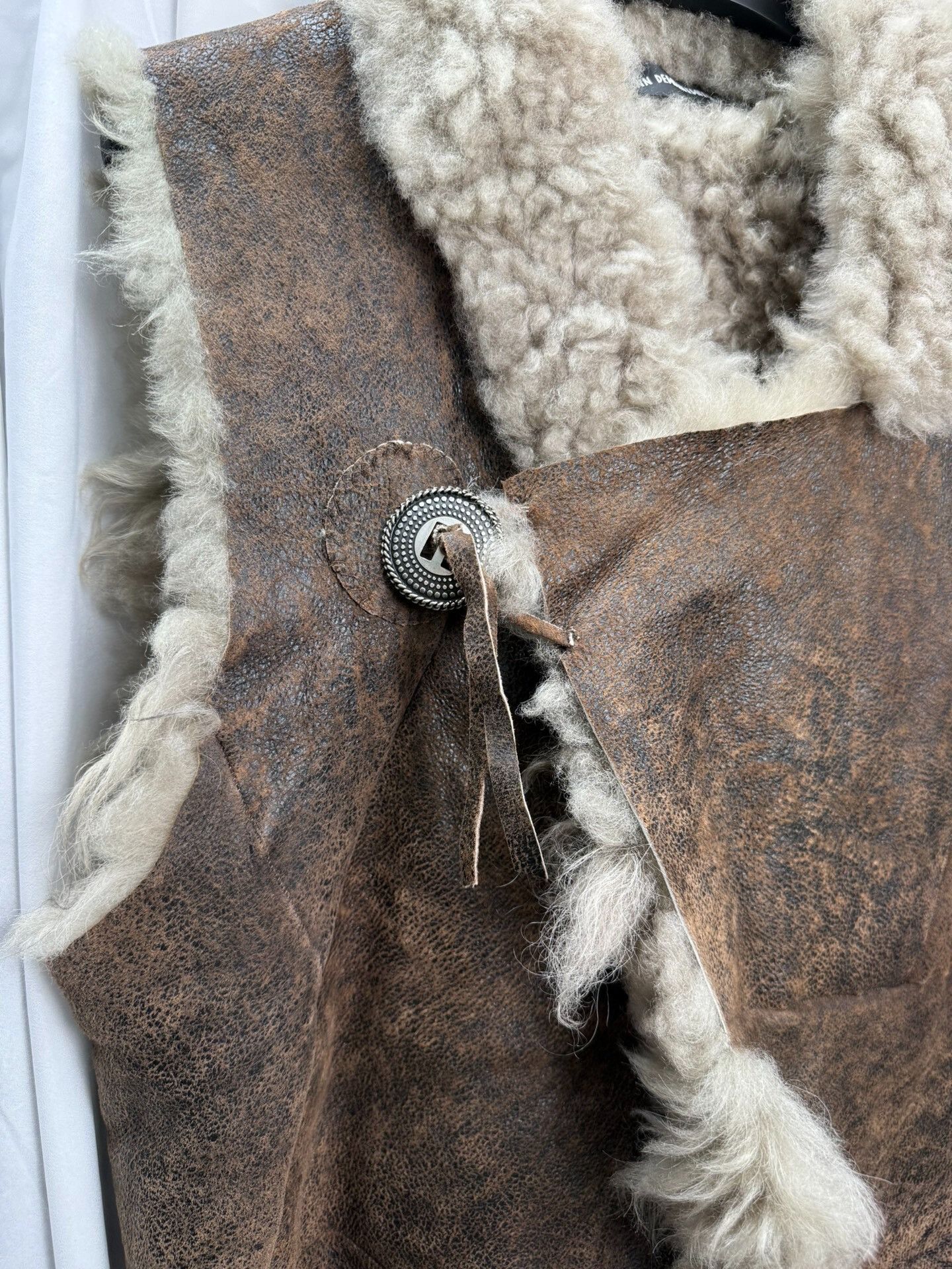 Ann Demeulemeester Ann Demeulemeester Asymmetric Fur Vest Size US M / EU 48-50 / 2 - 5 Thumbnail