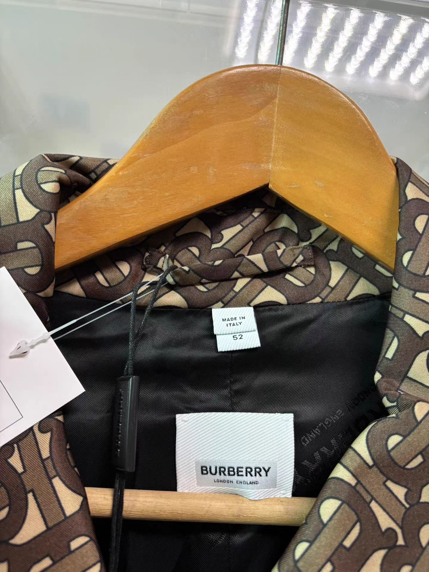 Burberry Beige Patterned Long Coat - Size L Size US L / EU 52-54 / 3 - 3 Thumbnail