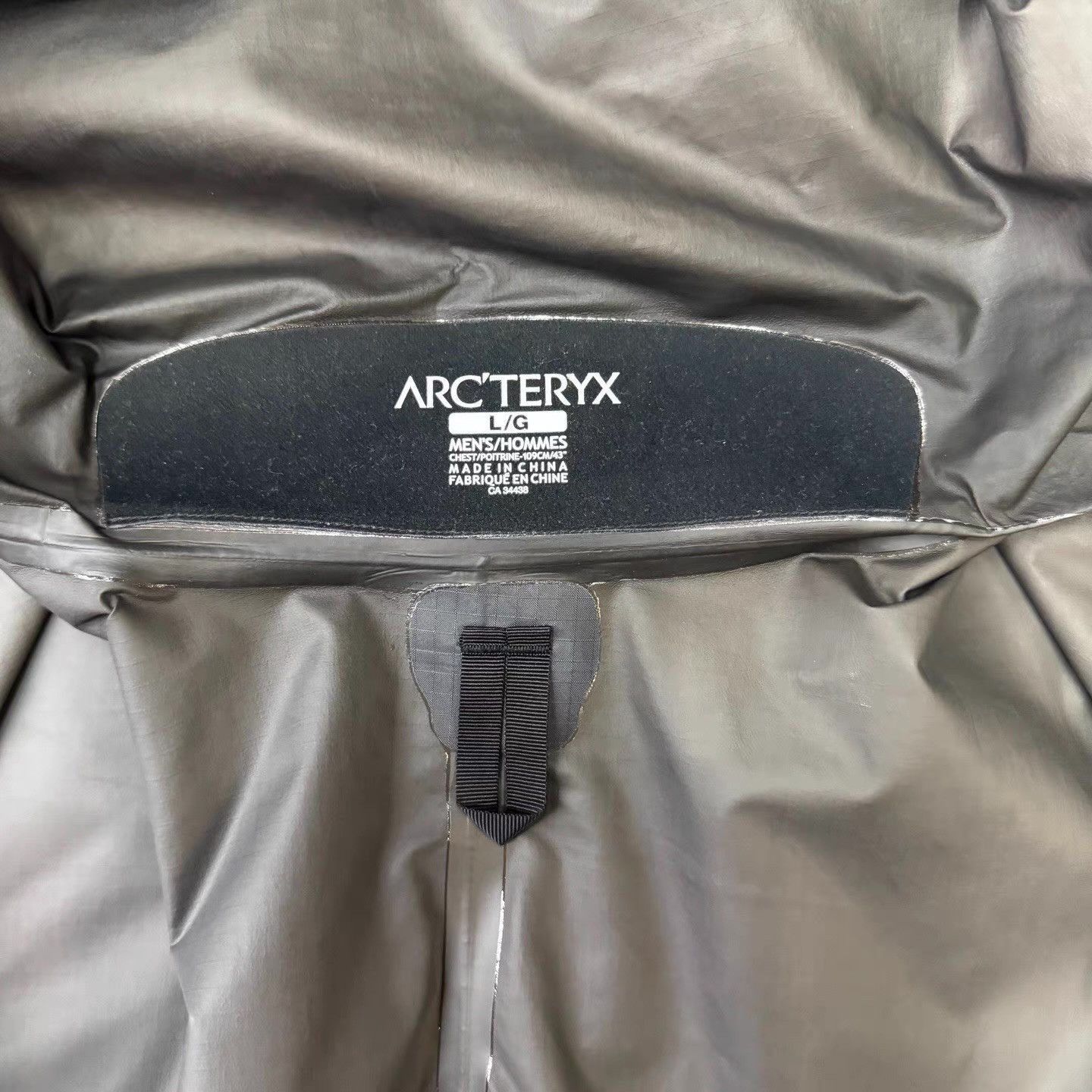 Arc'teryx Blue Hooded Light Jacket with Zip Pockets Size US L / EU 52-54 / 3 - 5 Thumbnail