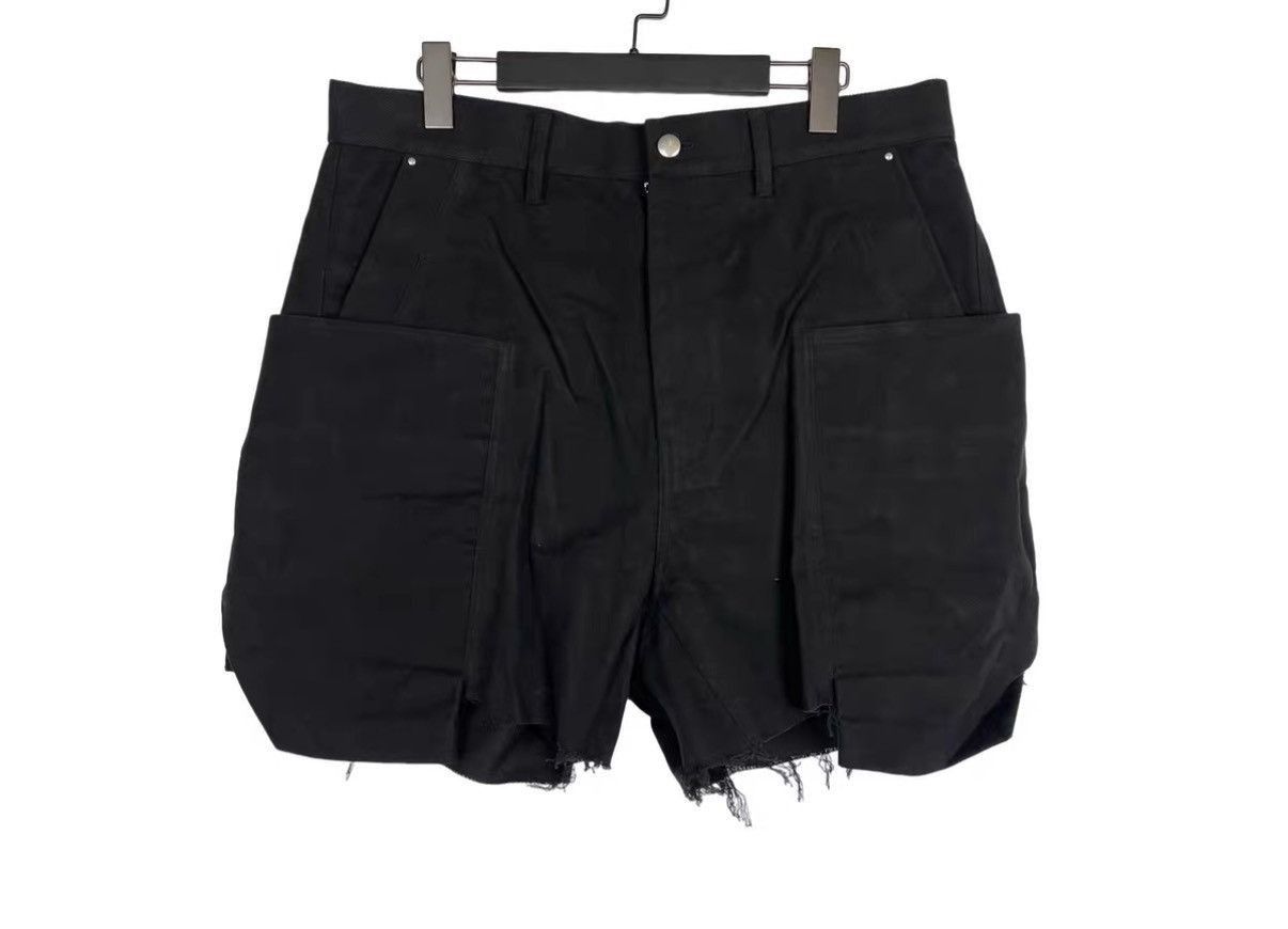 Rick Owens Black Cargo Shorts with Distressed Hem Size 34 Size US 34 / EU 50 - 2 Thumbnail