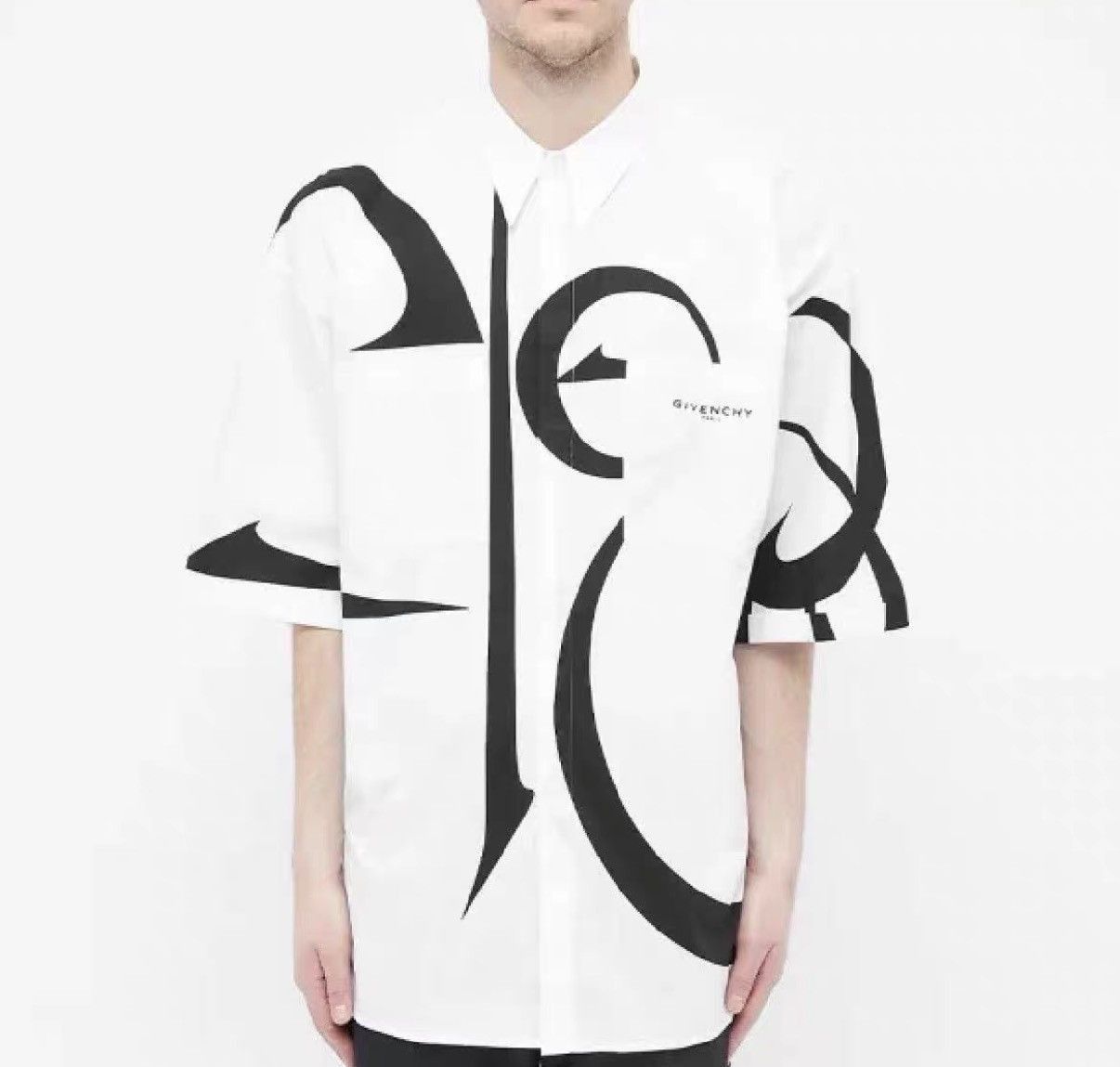 Givenchy White Short-Sleeve Shirt with Black Abstract Patterns Size US S / EU 44-46 / 1 - 6 Thumbnail