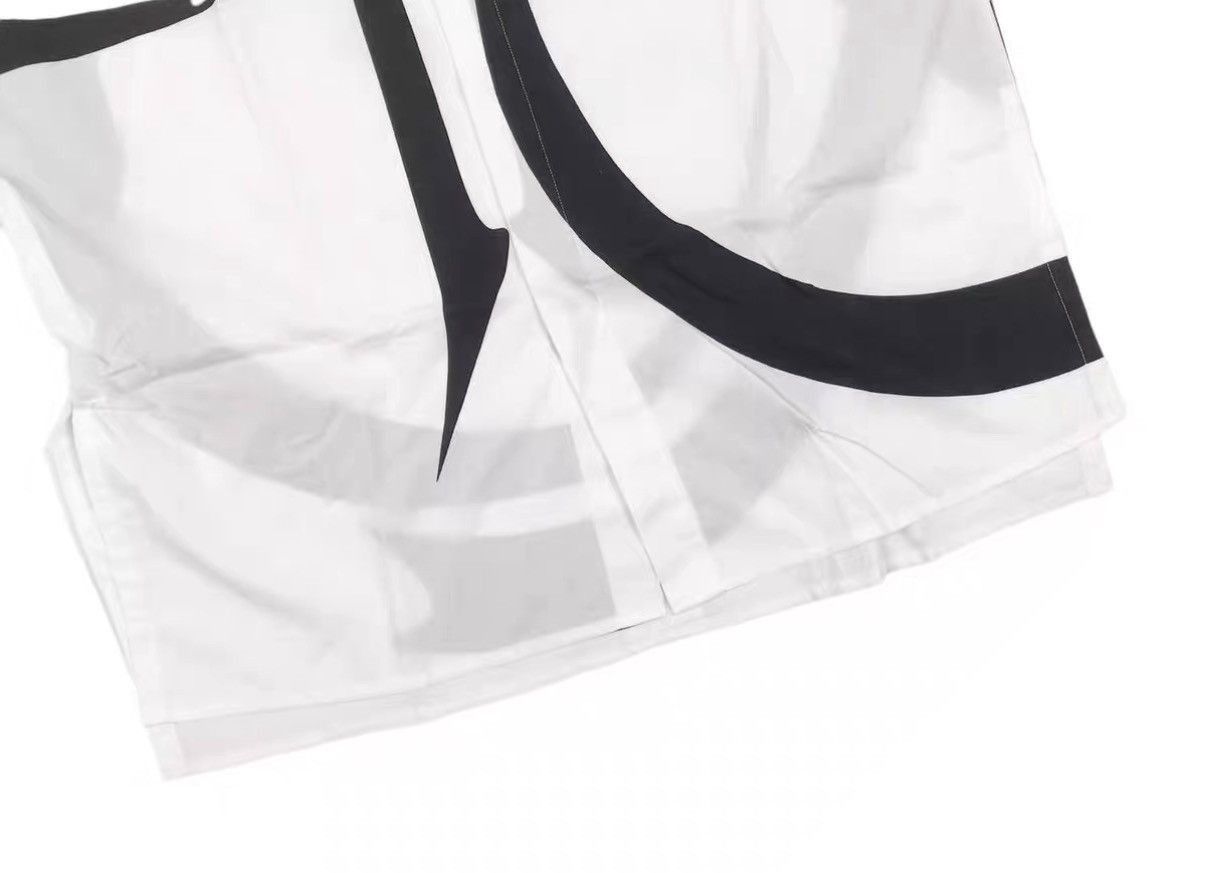 Givenchy White Short-Sleeve Shirt with Black Abstract Patterns Size US S / EU 44-46 / 1 - 4 Thumbnail