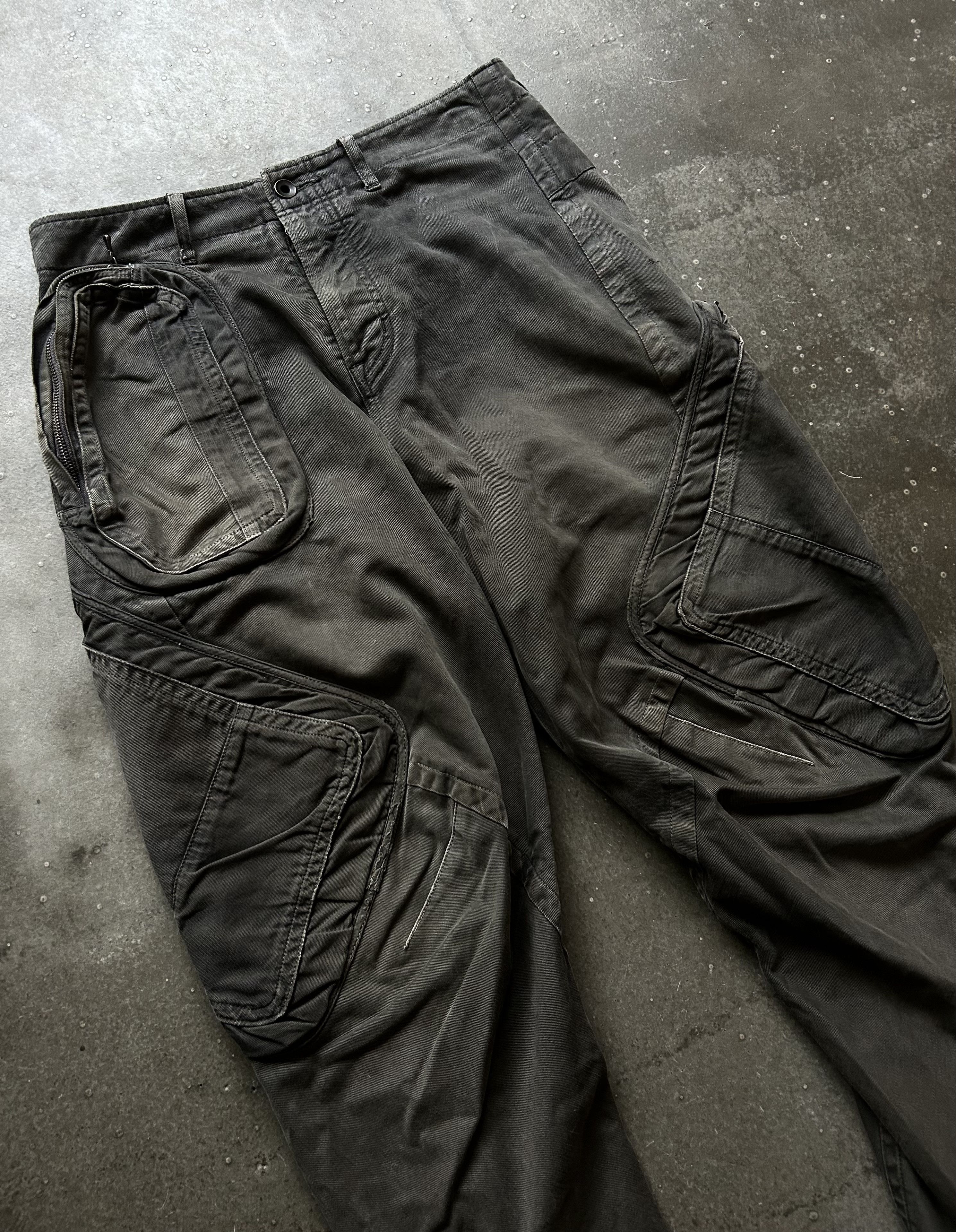 Julius Julius 10s Distressed Curved Cargo Pants Size US 32 / EU 48 - 3 Thumbnail