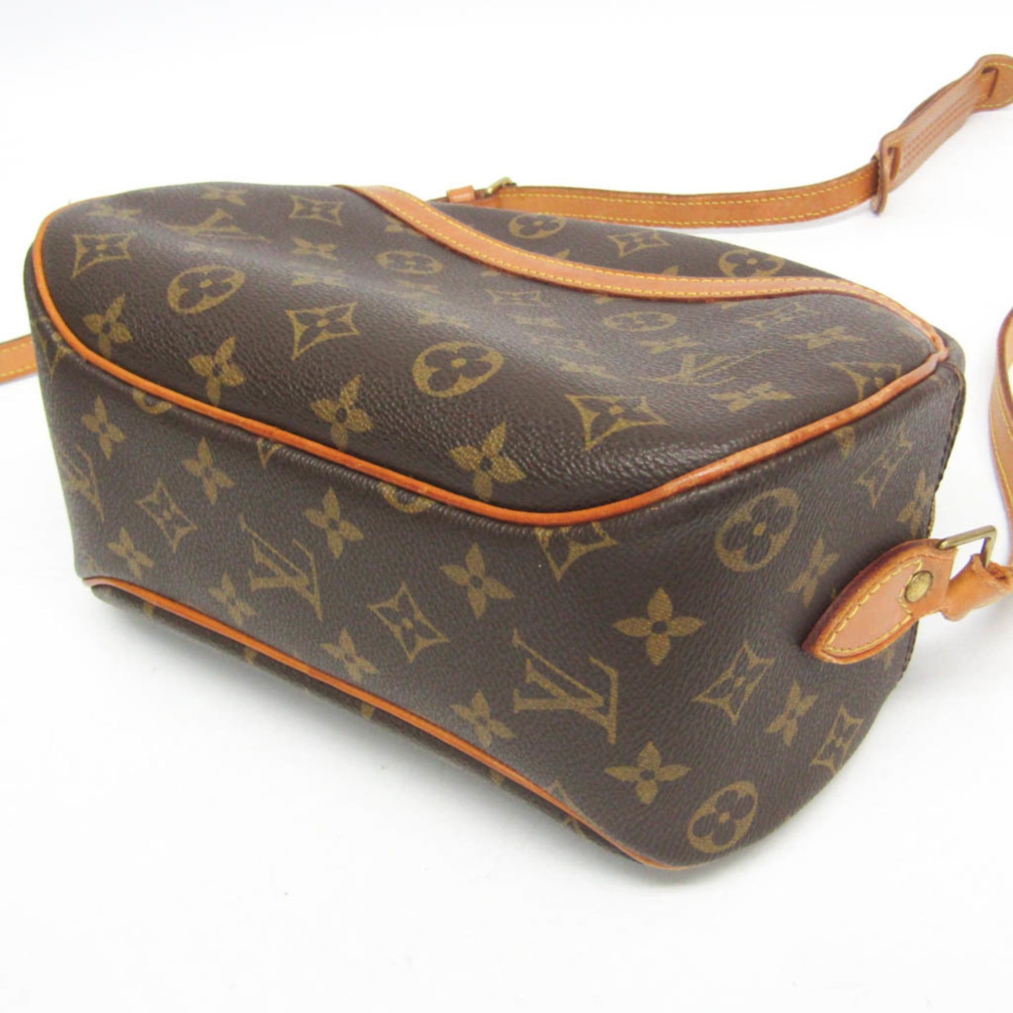 Louis Vuitton Louis Vuitton Monogram Blower M51221 Women's Shoulder Bag Monogram Size ONE SIZE - 4 Thumbnail