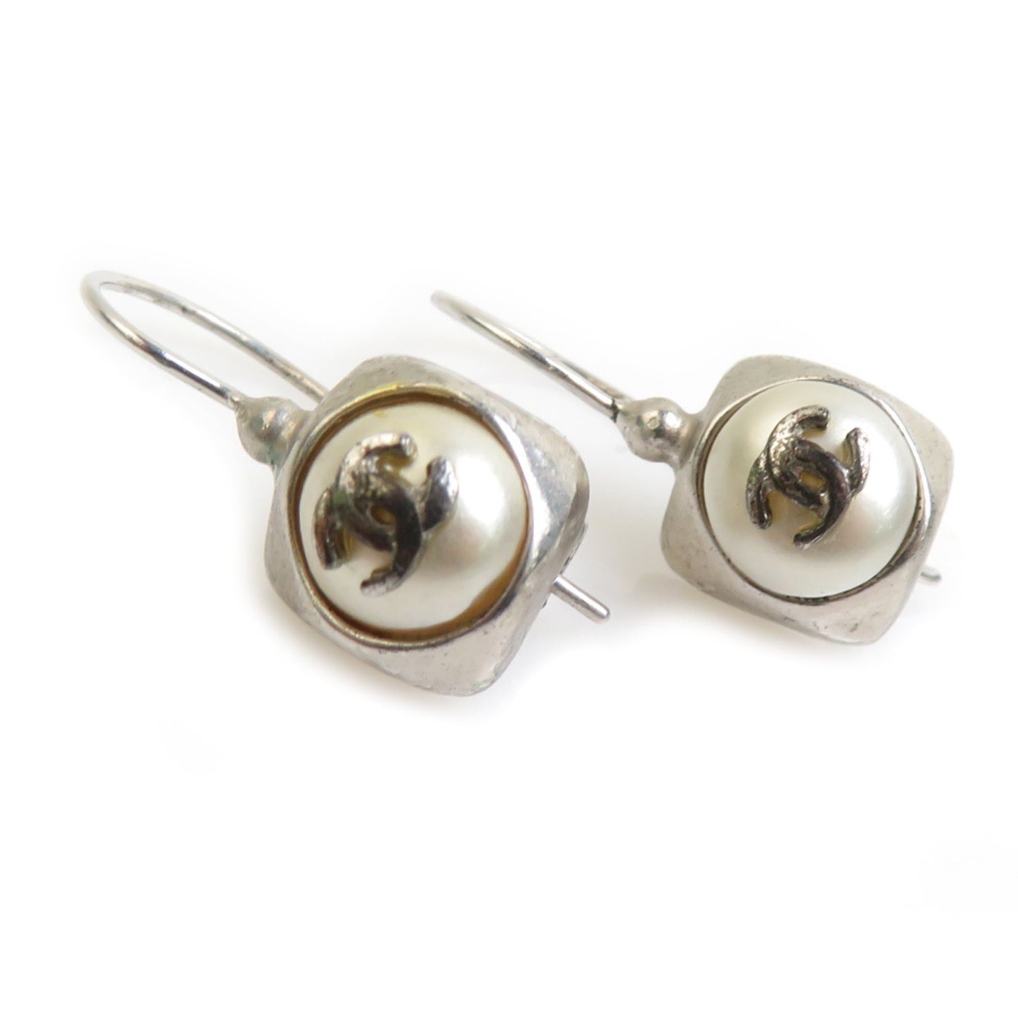 Chanel Chanel earrings, Coco Mark design, metal, faux pearl, silver, off-white, women's, free shipping, e61674a Size ONE SIZE - 2 Thumbnail