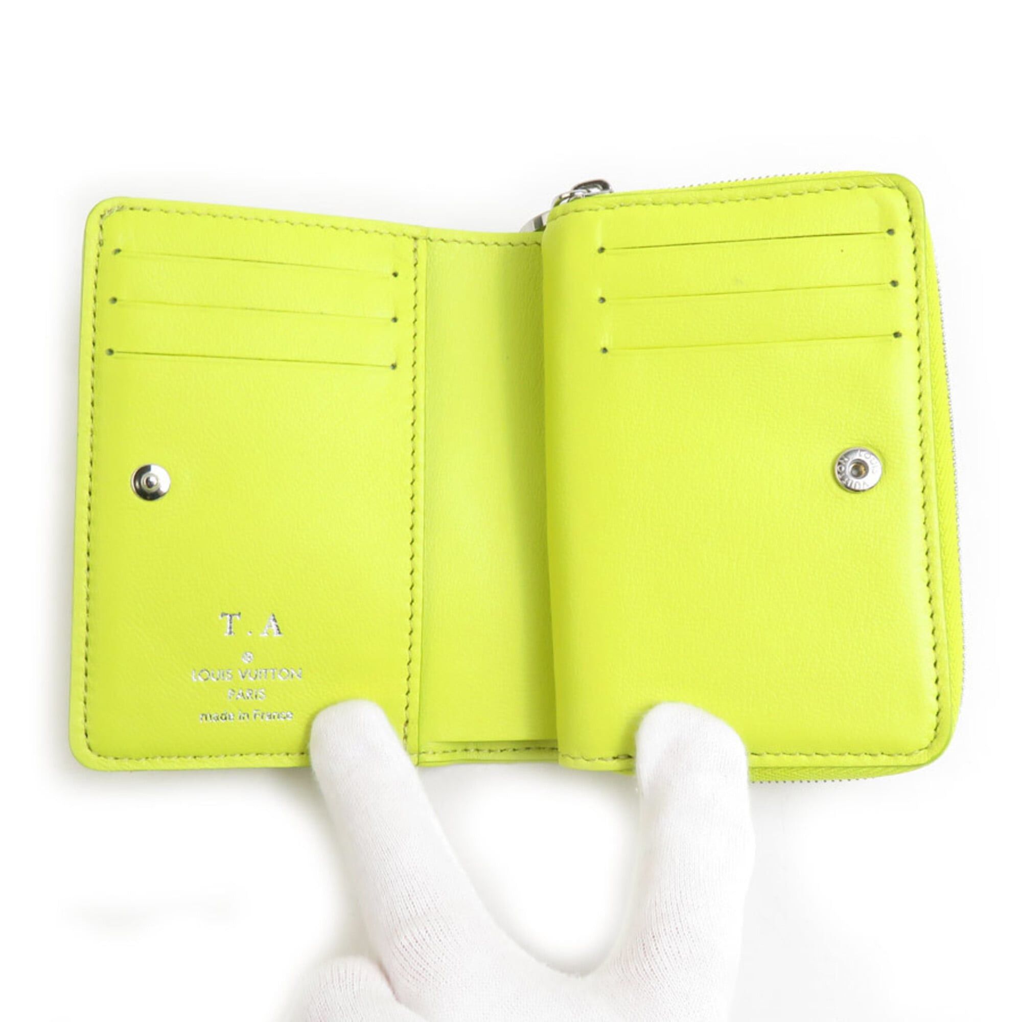 Louis Vuitton Louis Vuitton Bi-fold wallet Portefeuille Lou Leather Yellow Green Silver Women's M82331 Free Shipping e61682a Size ONE SIZE - 3 Thumbnail