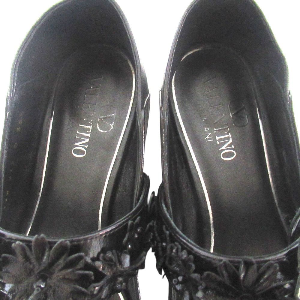 Valentino Valentino Valentino Garavani V Logo Rockstud Leather Ballet Flats Leather Shoes DUTY FREE for USA Size ONE SIZE - 7 Thumbnail