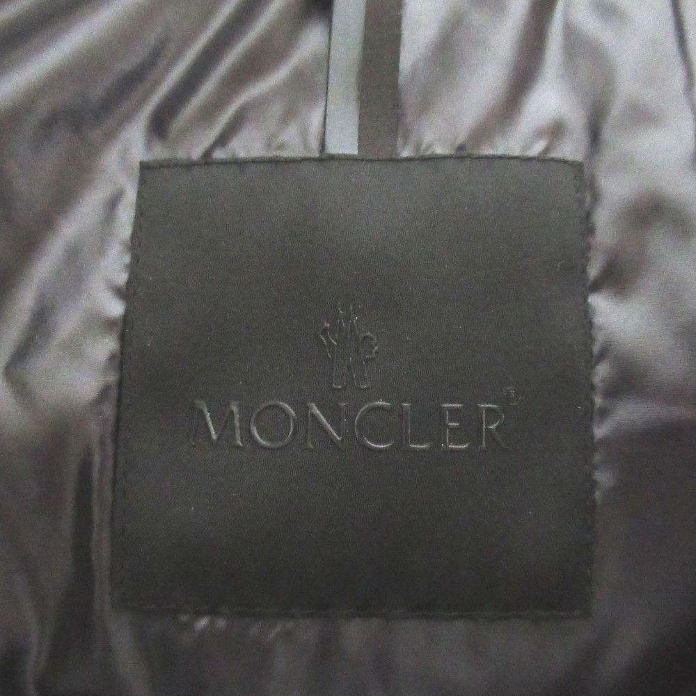Moncler Moncler Moncler AMAK Nylon Down Vest Textile Outerwear H20911A00110 DUTY FREE for USA Size ONE SIZE - 10 Thumbnail