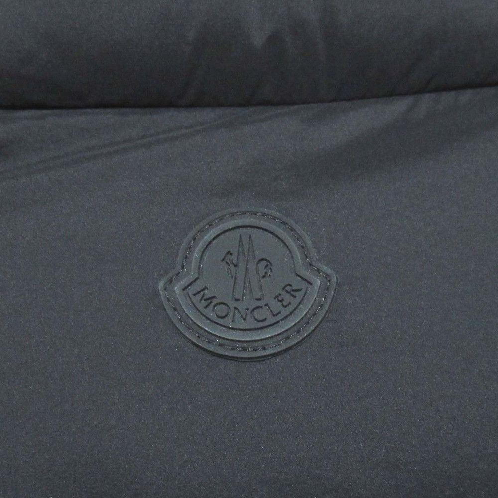 Moncler Moncler Moncler AMAK Nylon Down Vest Textile Outerwear H20911A00110 DUTY FREE for USA Size ONE SIZE - 6 Thumbnail