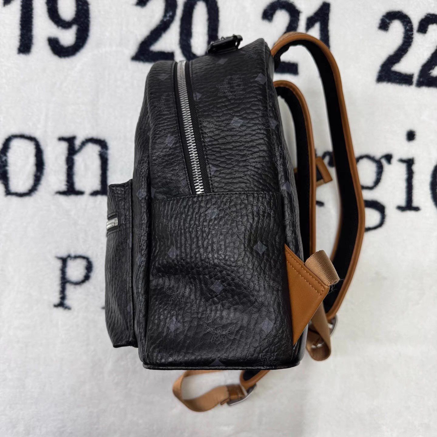 MCM Black Textured Leather Backpack with Front Zip Pocket Size ONE SIZE - 6 Thumbnail