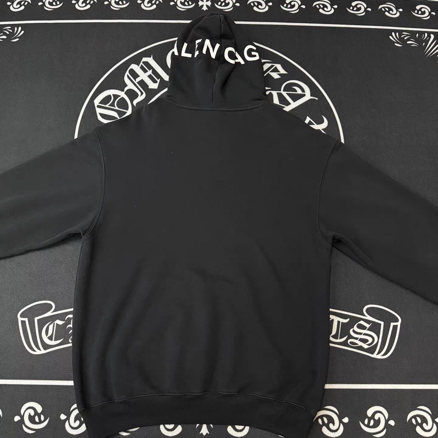Balenciaga Black Hoodie with Drawstring and Front Pocket - Size S Size US S / EU 44-46 / 1 - 3 Thumbnail
