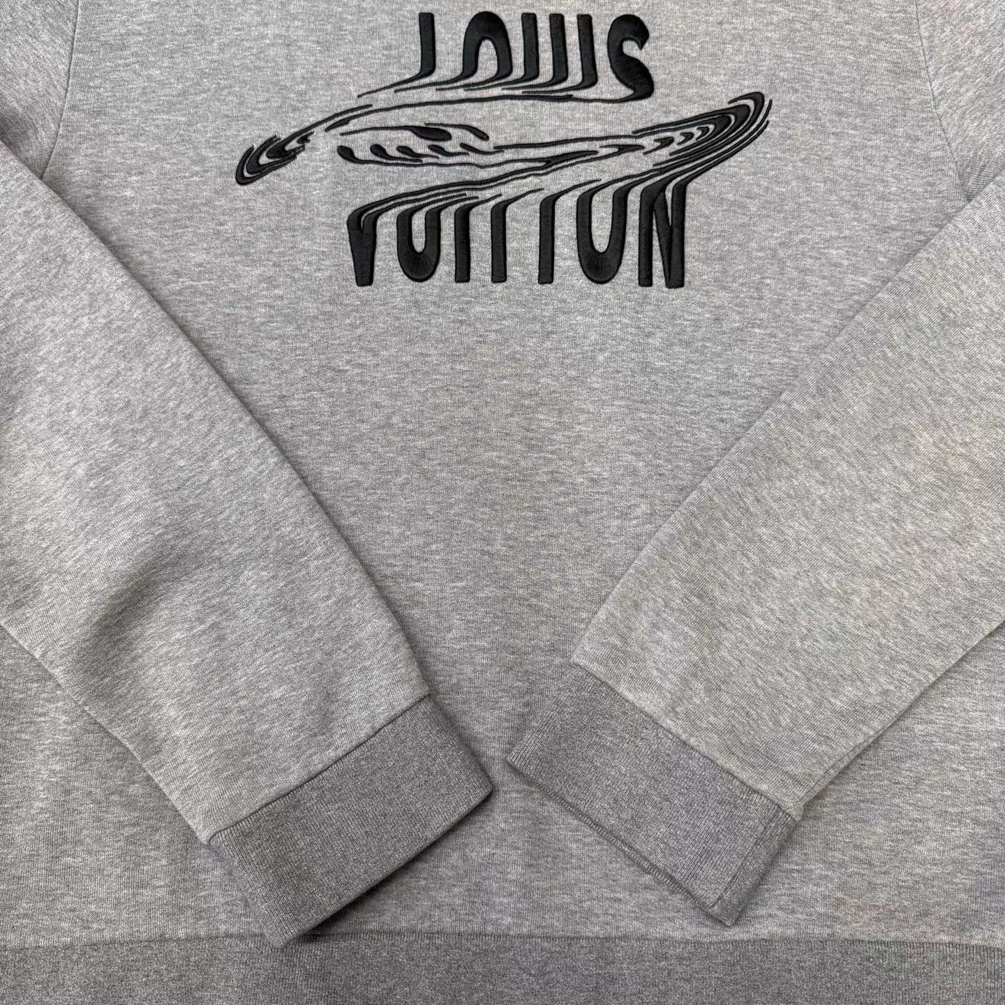 Louis Vuitton Gray Crewneck Sweatshirt with Graphic Print Size US M / EU 48-50 / 2 - 3 Thumbnail