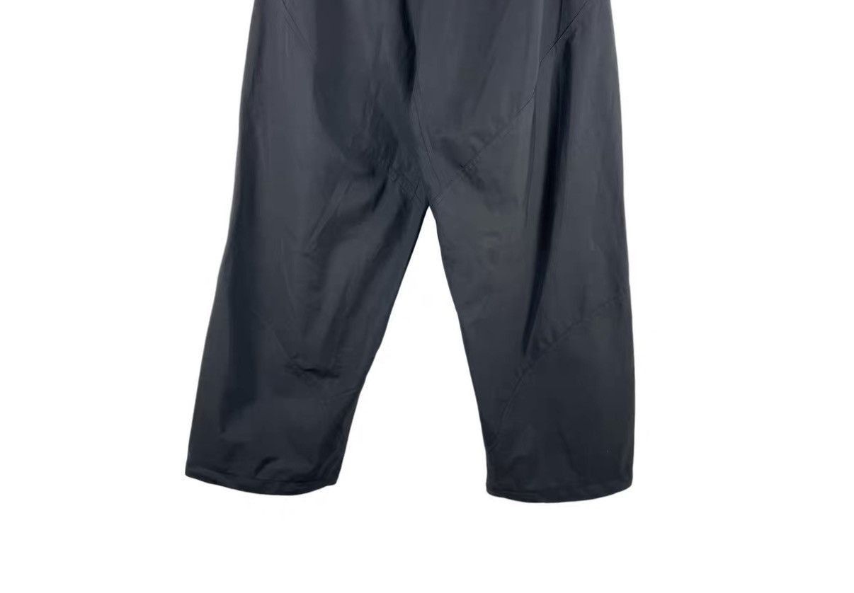 Goldwin Black Casual Pants Size 34 Size US 34 / EU 50 - 5 Thumbnail