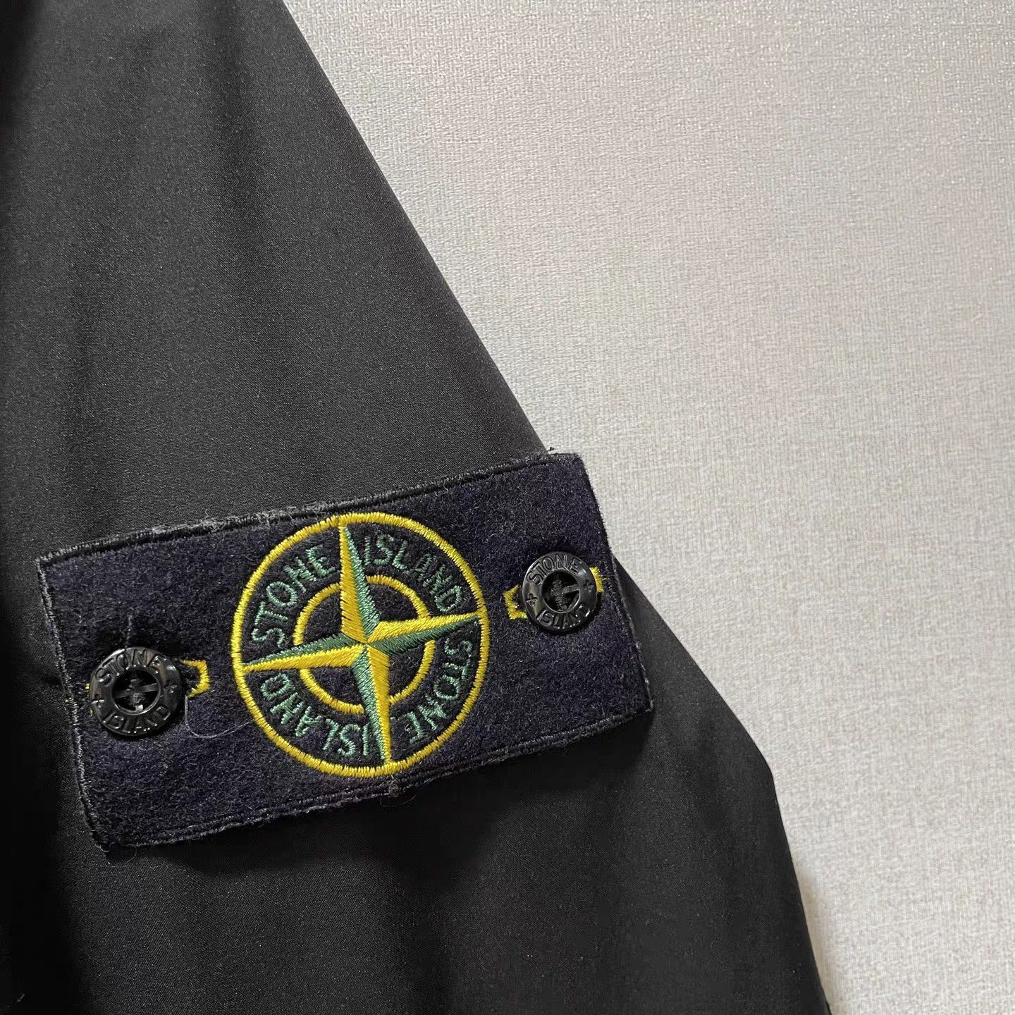 Stone Island Black Hooded Light Jacket with Zip Closure Size US M / EU 48-50 / 2 - 3 Thumbnail