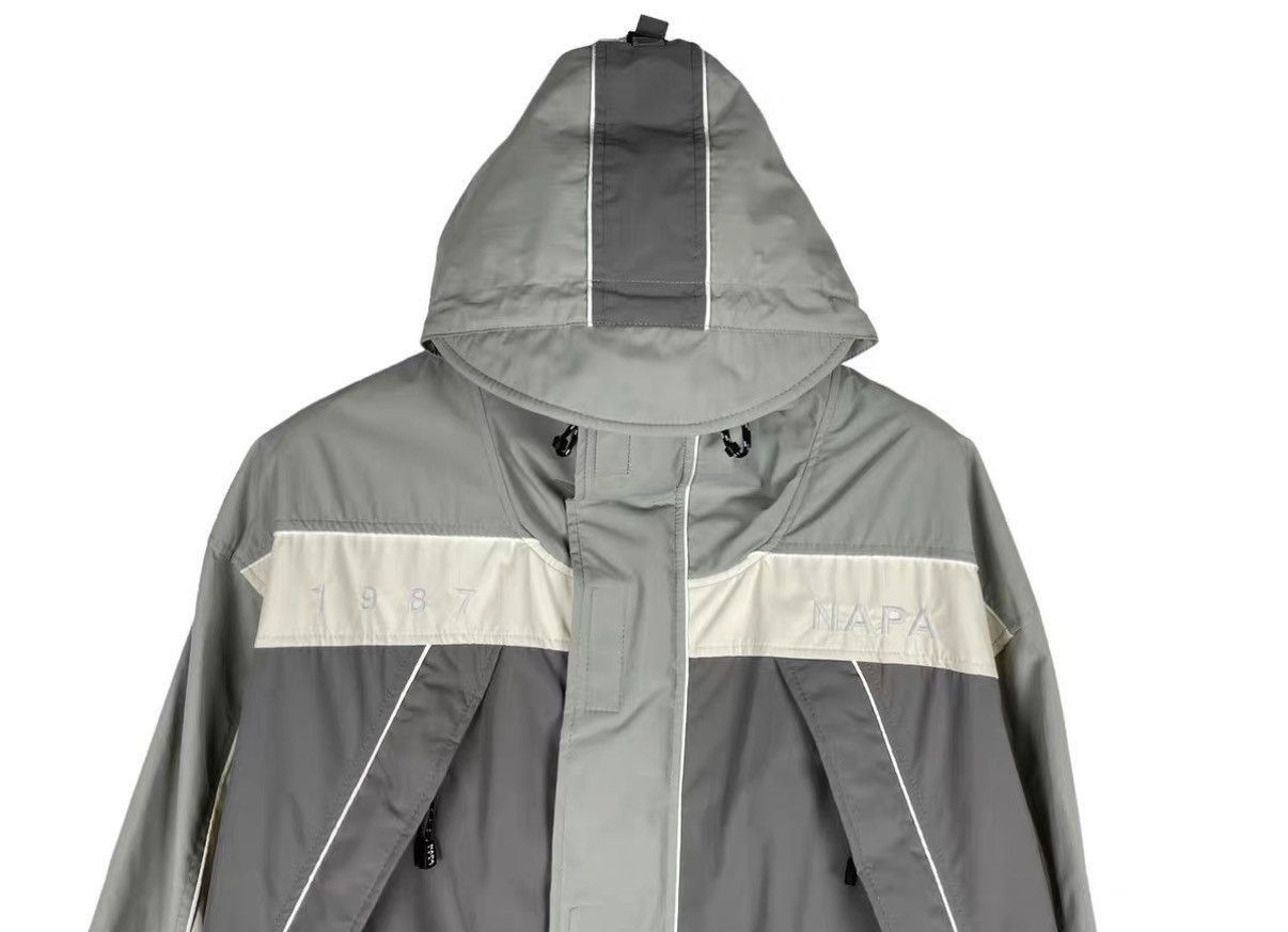Martine Rose Gray Lightweight Hooded Jacket with Pockets Size US S / EU 44-46 / 1 - 3 Thumbnail