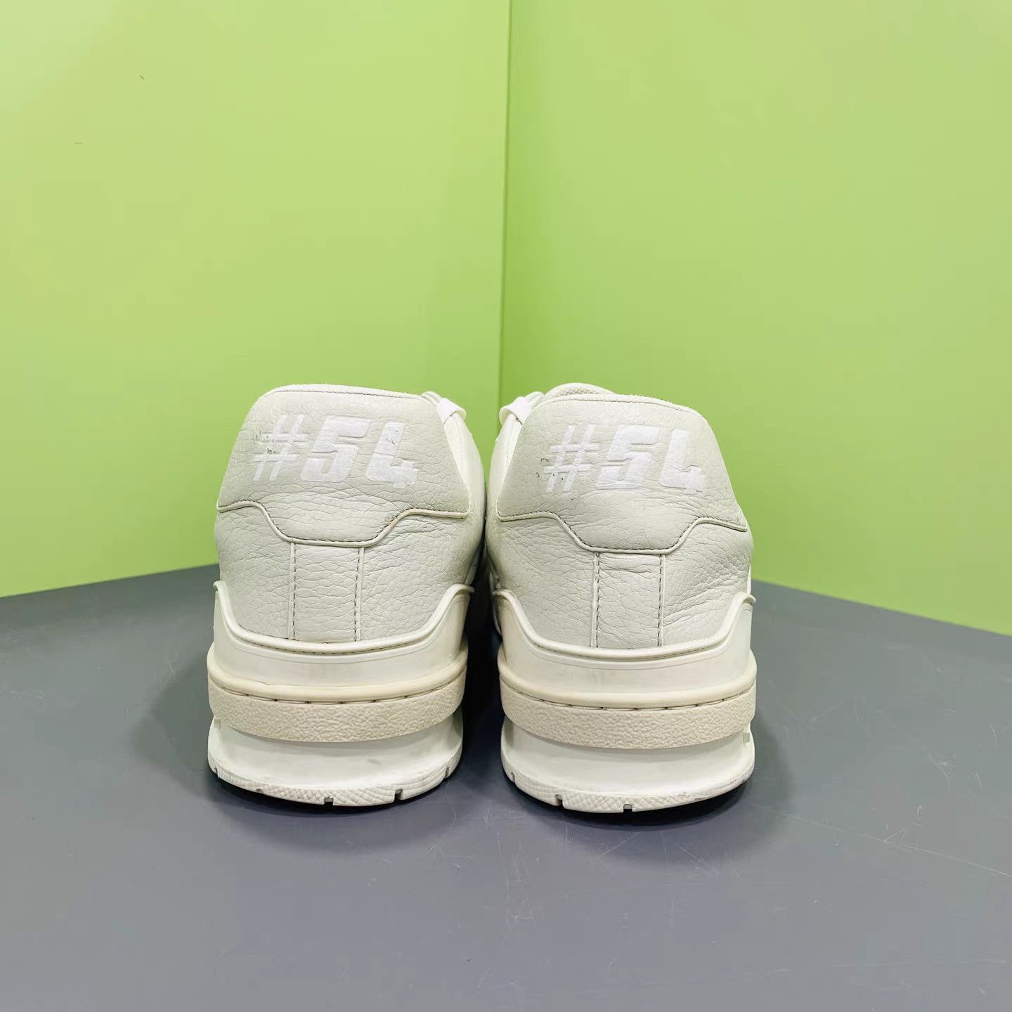 Louis Vuitton White Low-Top Sneakers Size 8 Size US 8 / EU 41 - 6 Thumbnail