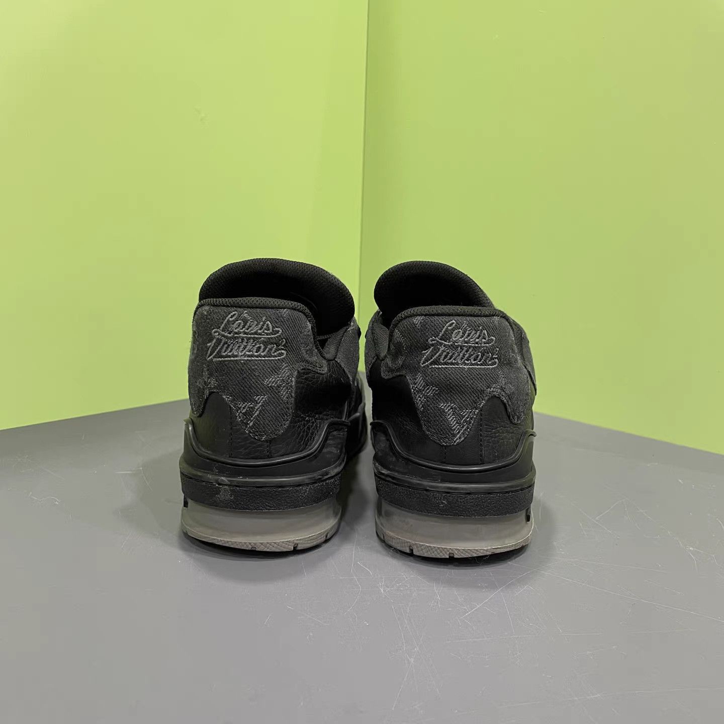 Louis Vuitton Black Low-Top Sneakers Size 6.5 Size US 6.5 / EU 39-40 - 6 Thumbnail