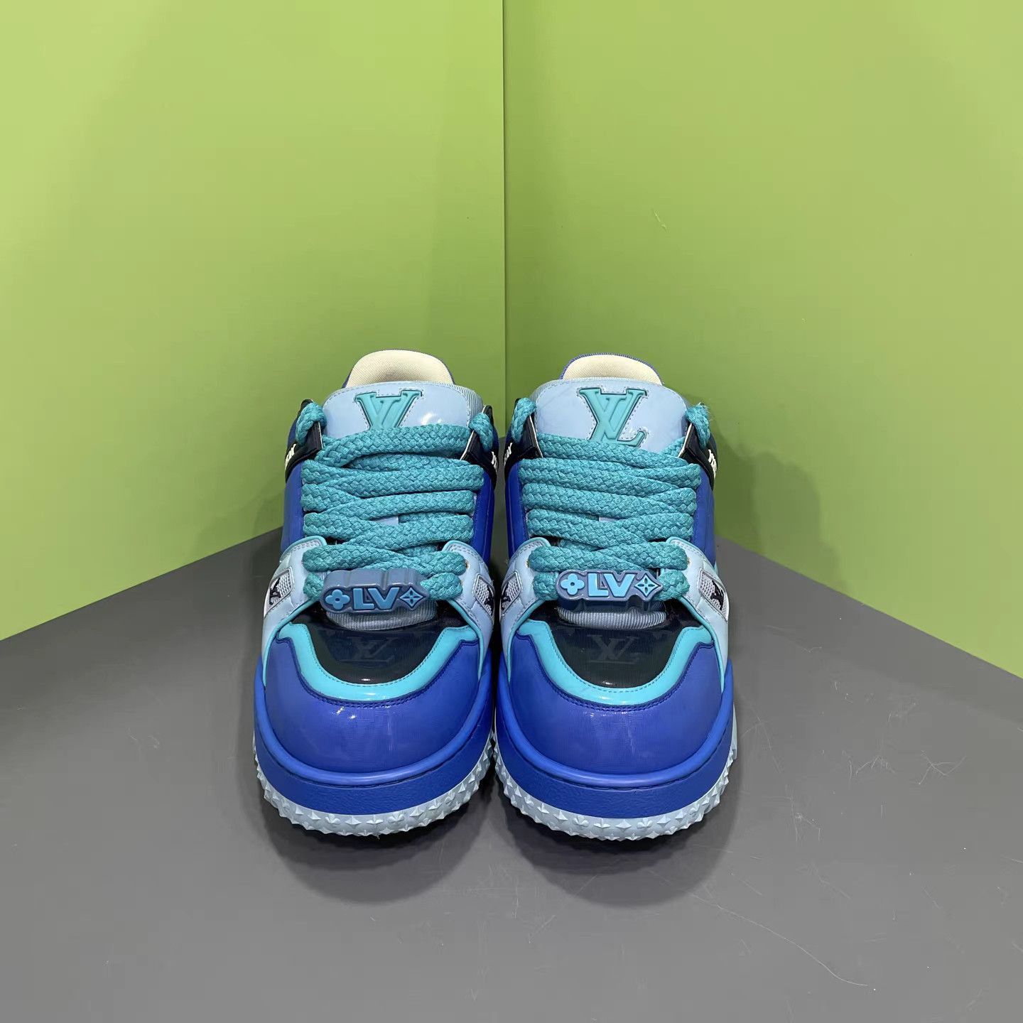 Louis Vuitton Blue Platform Sneakers with Teal Laces Size 8 Size US 8 / EU 41 - 2 Thumbnail