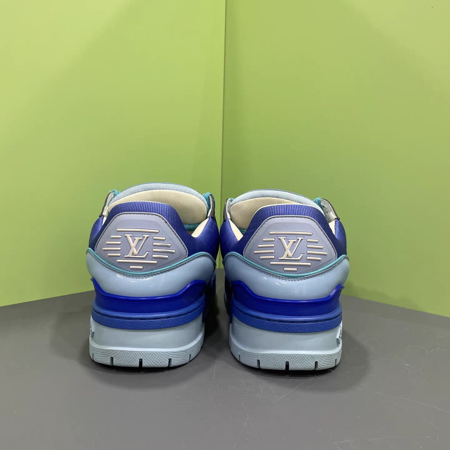 Louis Vuitton Blue Platform Sneakers with Teal Laces Size 8 Size US 8 / EU 41 - 6 Thumbnail