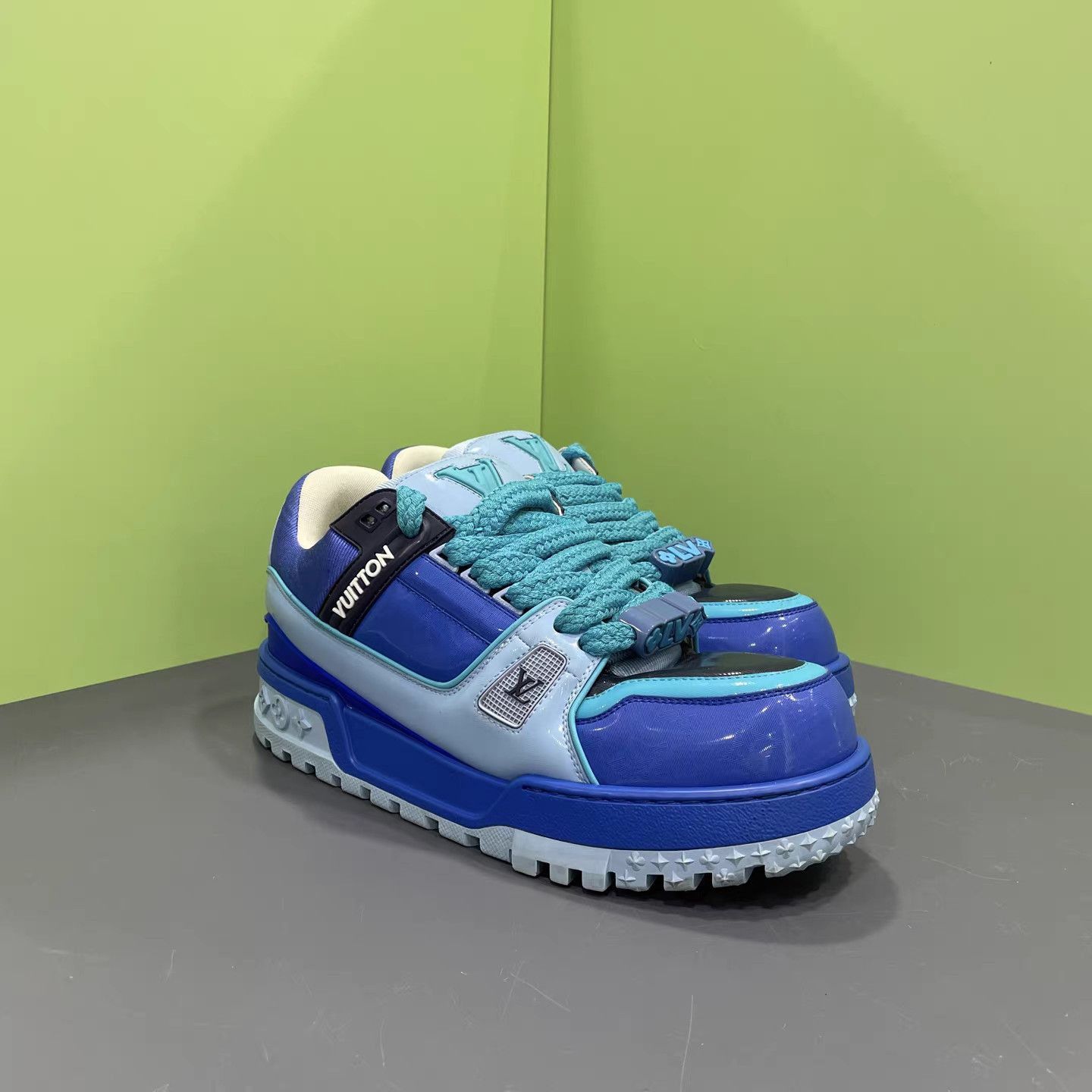 Louis Vuitton Blue Platform Sneakers with Teal Laces Size 8 Size US 8 / EU 41 - 3 Thumbnail