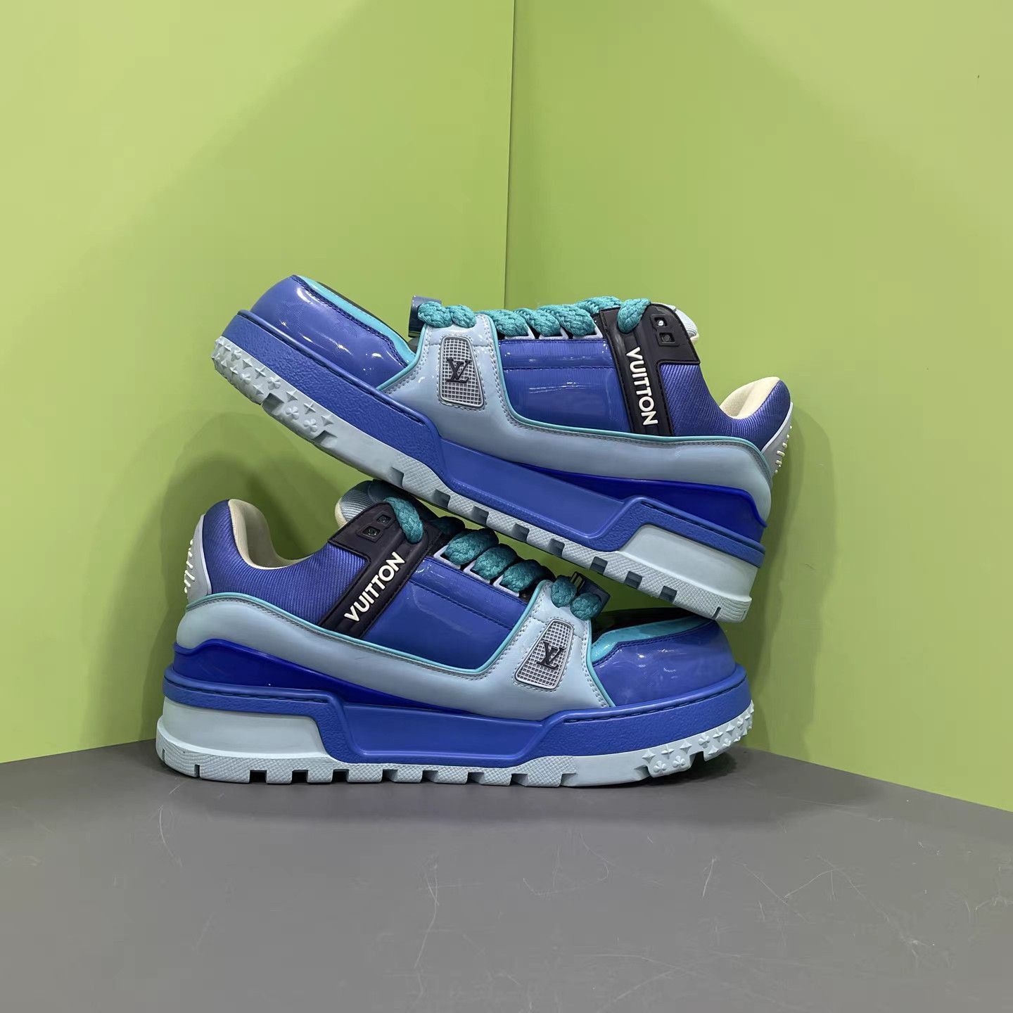 Louis Vuitton Blue Platform Sneakers with Teal Laces Size 8 Size US 8 / EU 41 - 5 Thumbnail