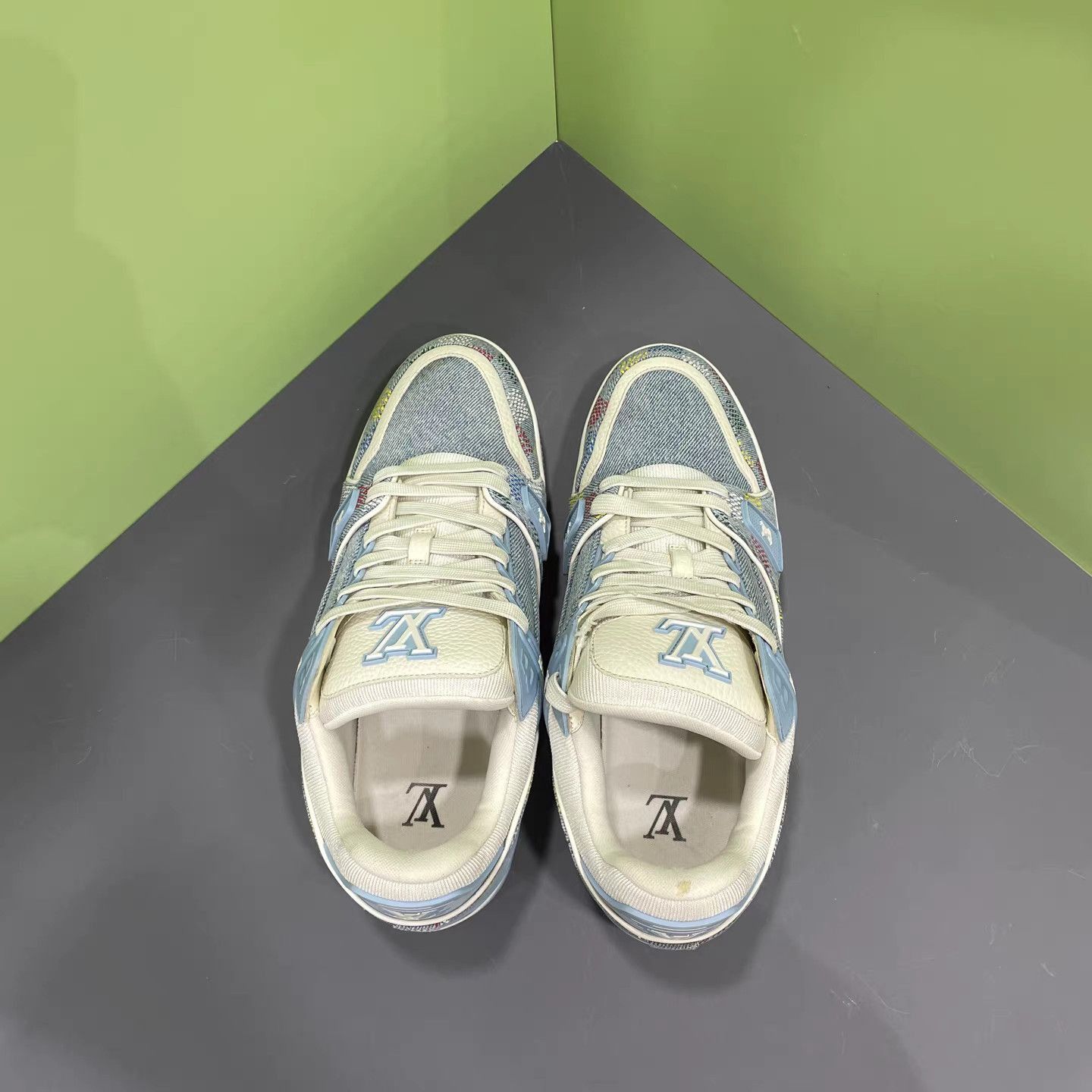 Louis Vuitton Blue Low-Top Sneakers with Colorful Accents Size US 8 / EU 41 - 7 Thumbnail