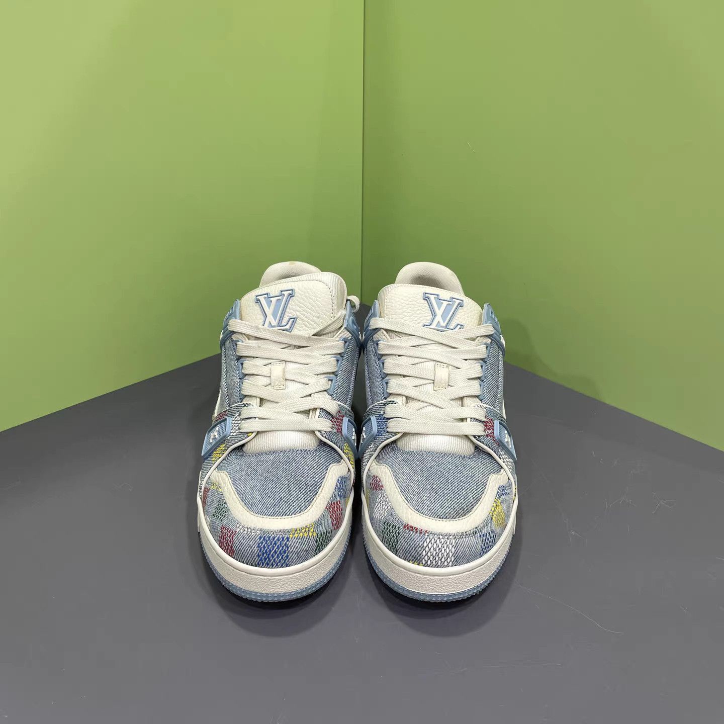 Louis Vuitton Blue Low-Top Sneakers with Colorful Accents Size US 8 / EU 41 - 2 Thumbnail