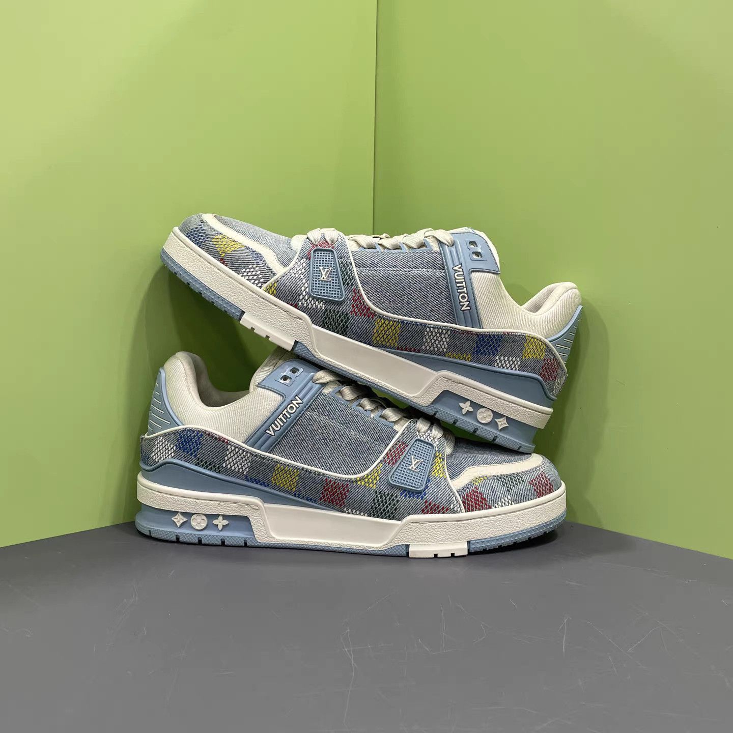 Louis Vuitton Blue Low-Top Sneakers with Colorful Accents Size US 8 / EU 41 - 4 Thumbnail