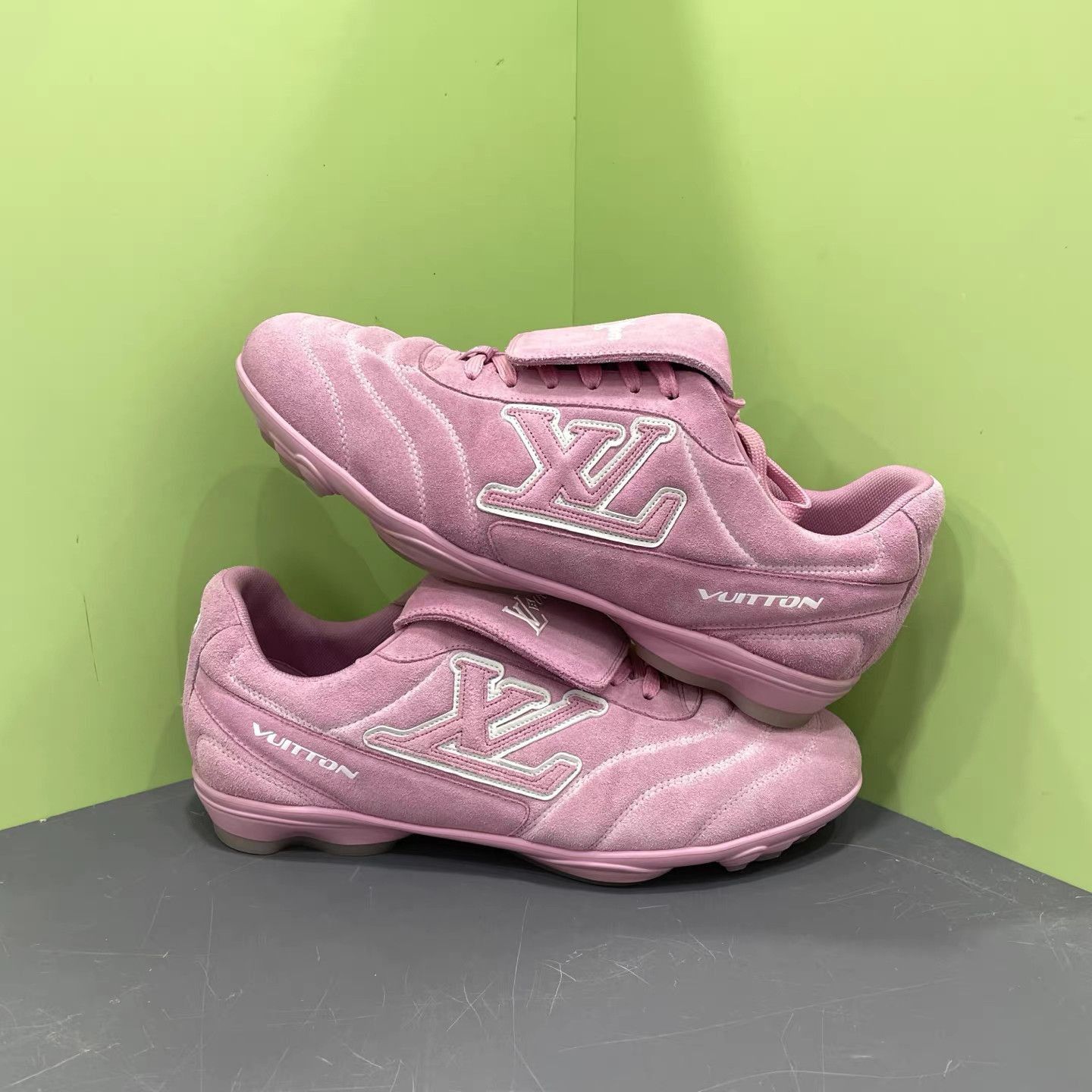 Louis Vuitton Pink Low-Top Sneakers Size 8.5 Size US 8.5 / EU 41-42 - 4 Thumbnail
