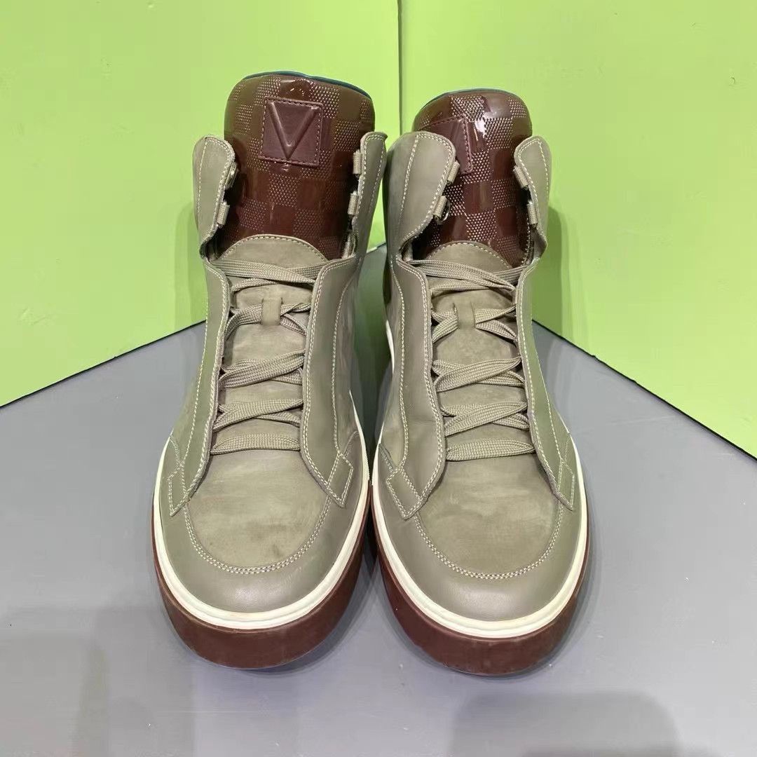 Louis Vuitton Brown High-Top Sneakers Size 11 Size US 11 / EU 44 - 2 Thumbnail