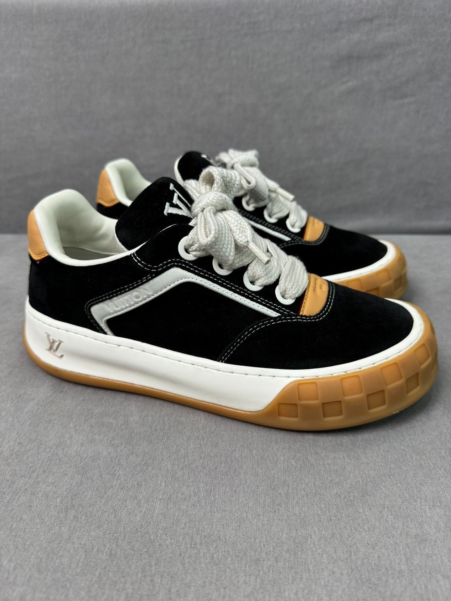 Louis Vuitton Louis Vuitton Tilted Shoes Size US 8.5 / EU 41-42 - 2 Thumbnail