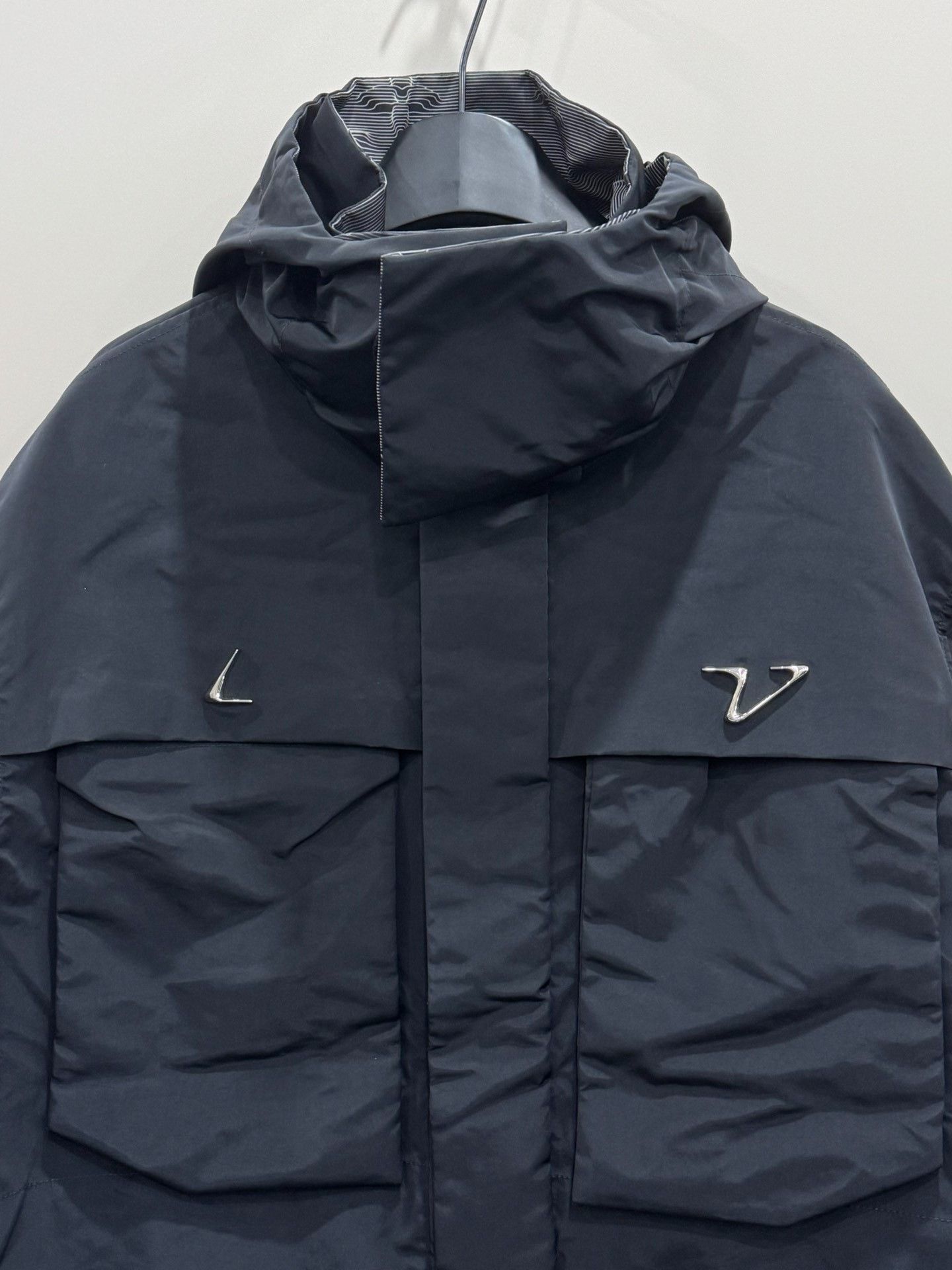 Louis Vuitton Louis Vuitton 2054 Reversible Jacket Size US S / EU 44-46 / 1 - 6 Thumbnail