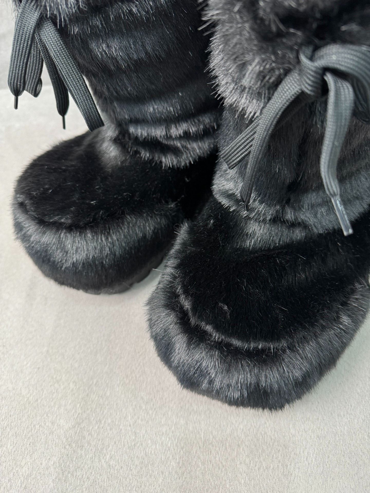 Balenciaga Balenciaga Alaska Horsehair Snow Boots Size US 7 / EU 40 - 5 Thumbnail