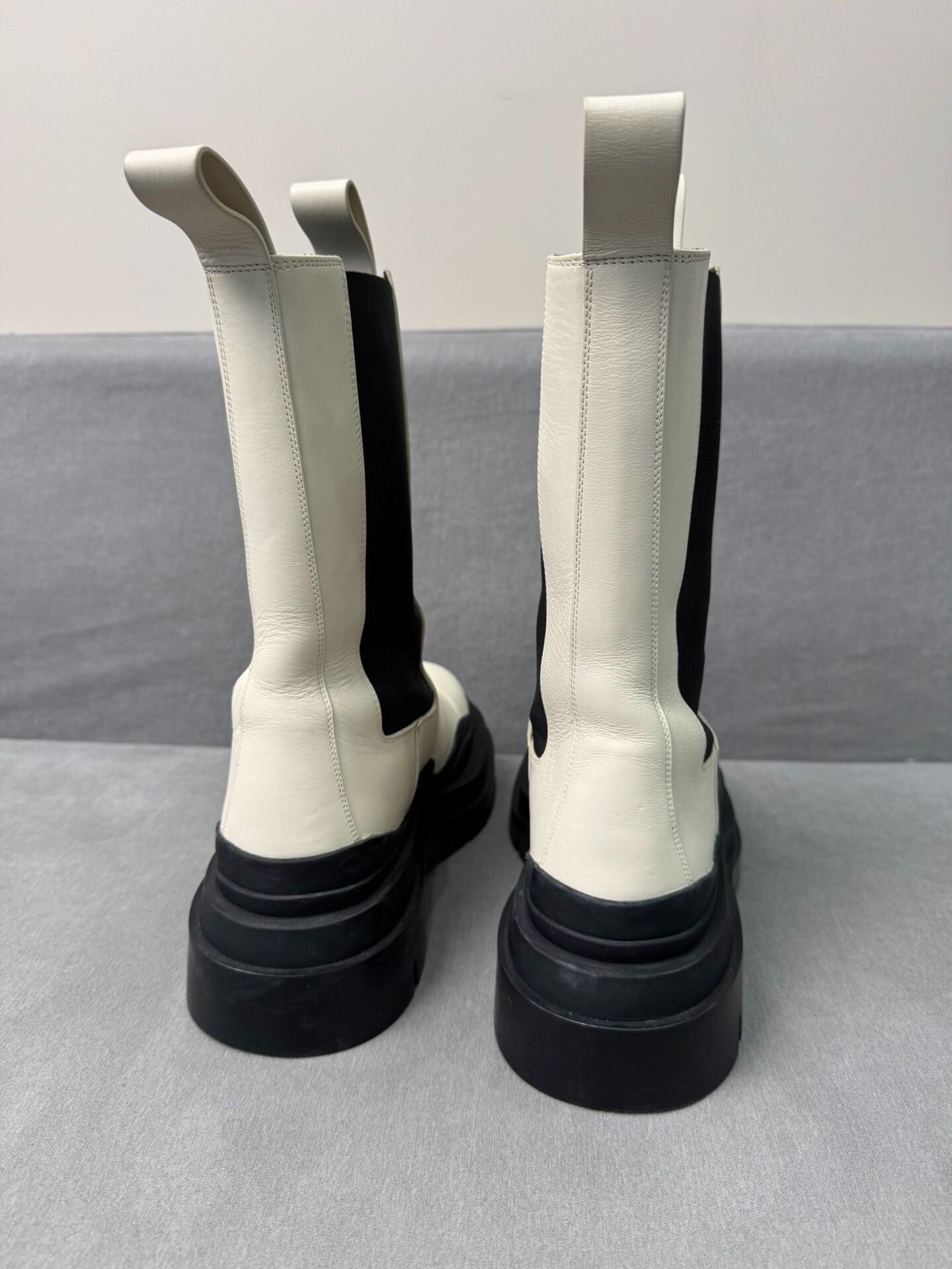 Bottega Veneta Bottega Veneta White Platform Chelsea Boots Size US 8 / IT 38 - 6 Thumbnail